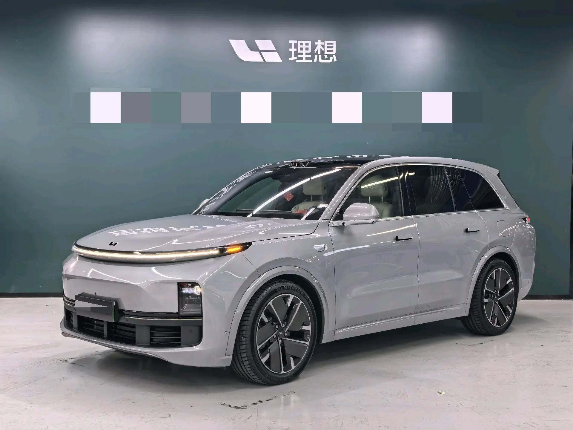 Открыть галерею: Li 2025 L8 Ultra Smart New Edition Automatic Gear