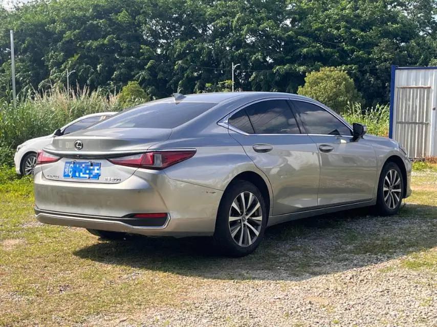 Lexus ES 2021 200 Excellence Edition 15
