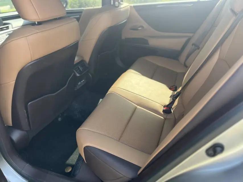 Lexus ES 2021 200 Excellence Edition 7