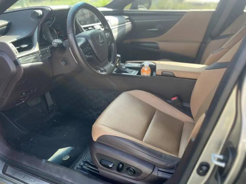 Lexus ES 2021 200 Excellence Edition 8