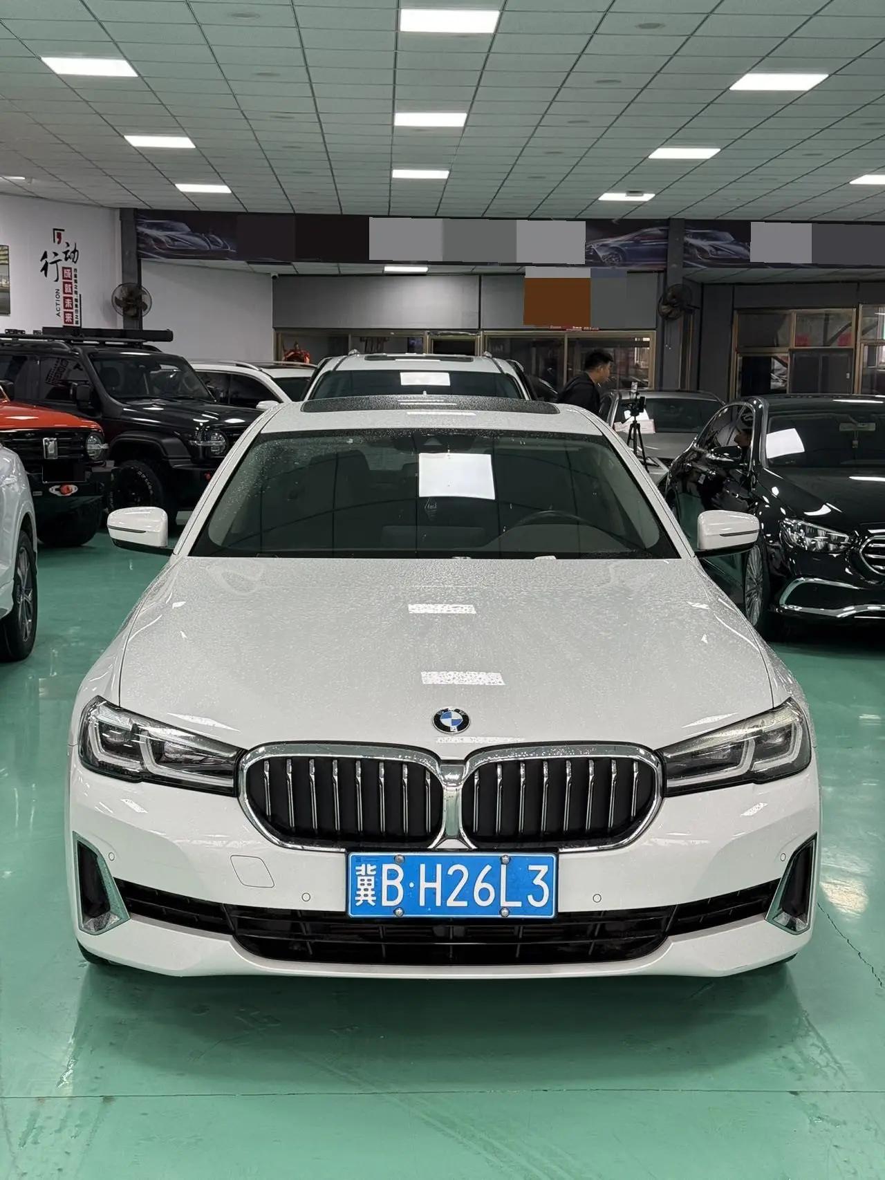 BMW 5 Series 2021 525Li M Sports Suit 2