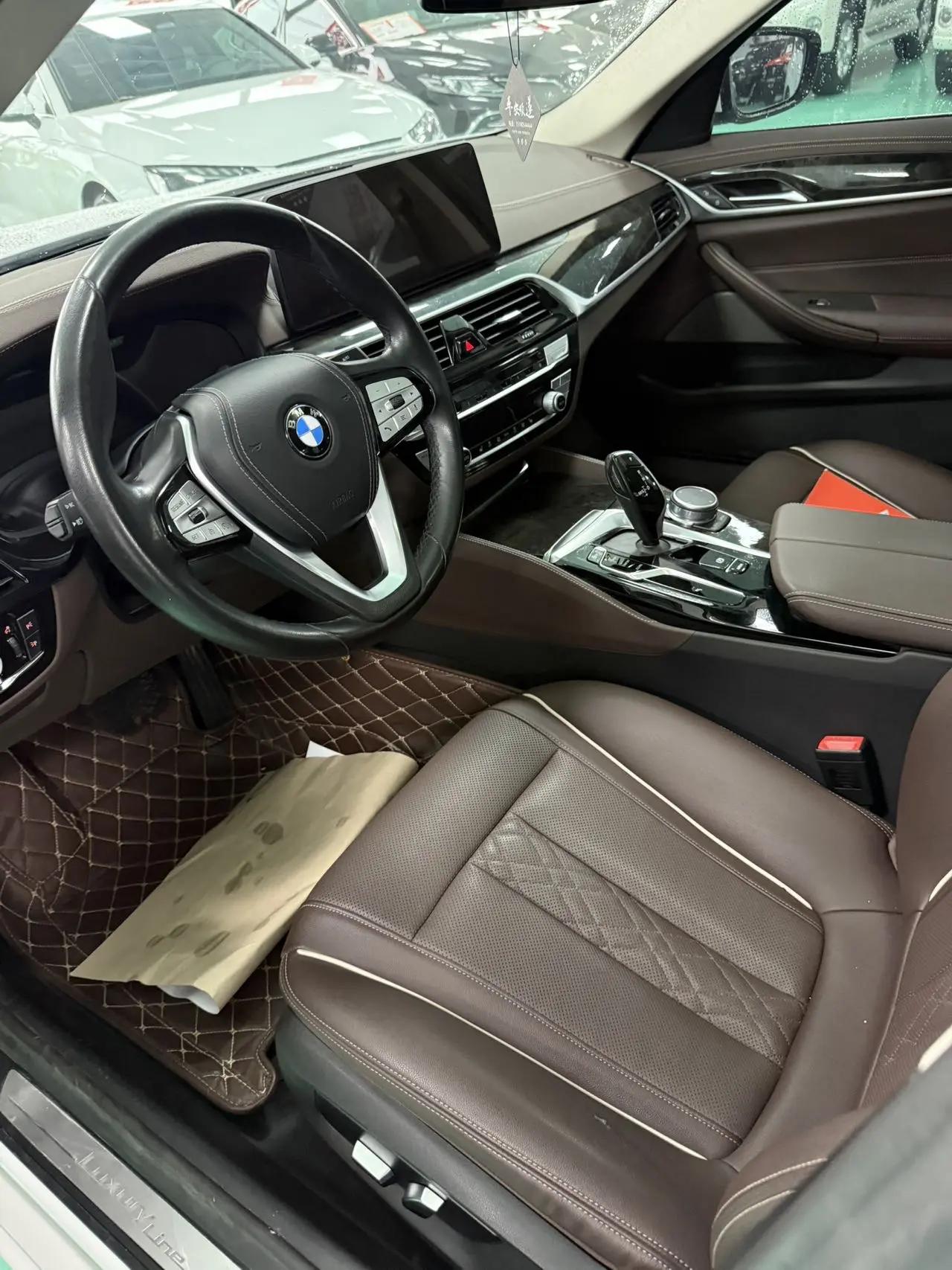 BMW 5 Series 2021 525Li M Sports Suit 4