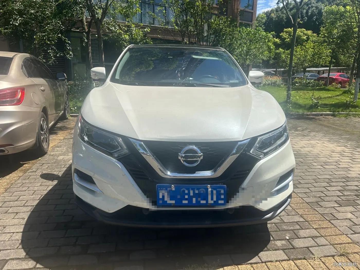 Qashqai 2021 2.0L CVT Luxury Edition 2