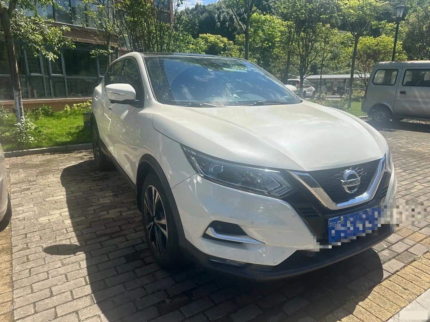 Qashqai 2021 2.0L CVT Luxury Edition 3