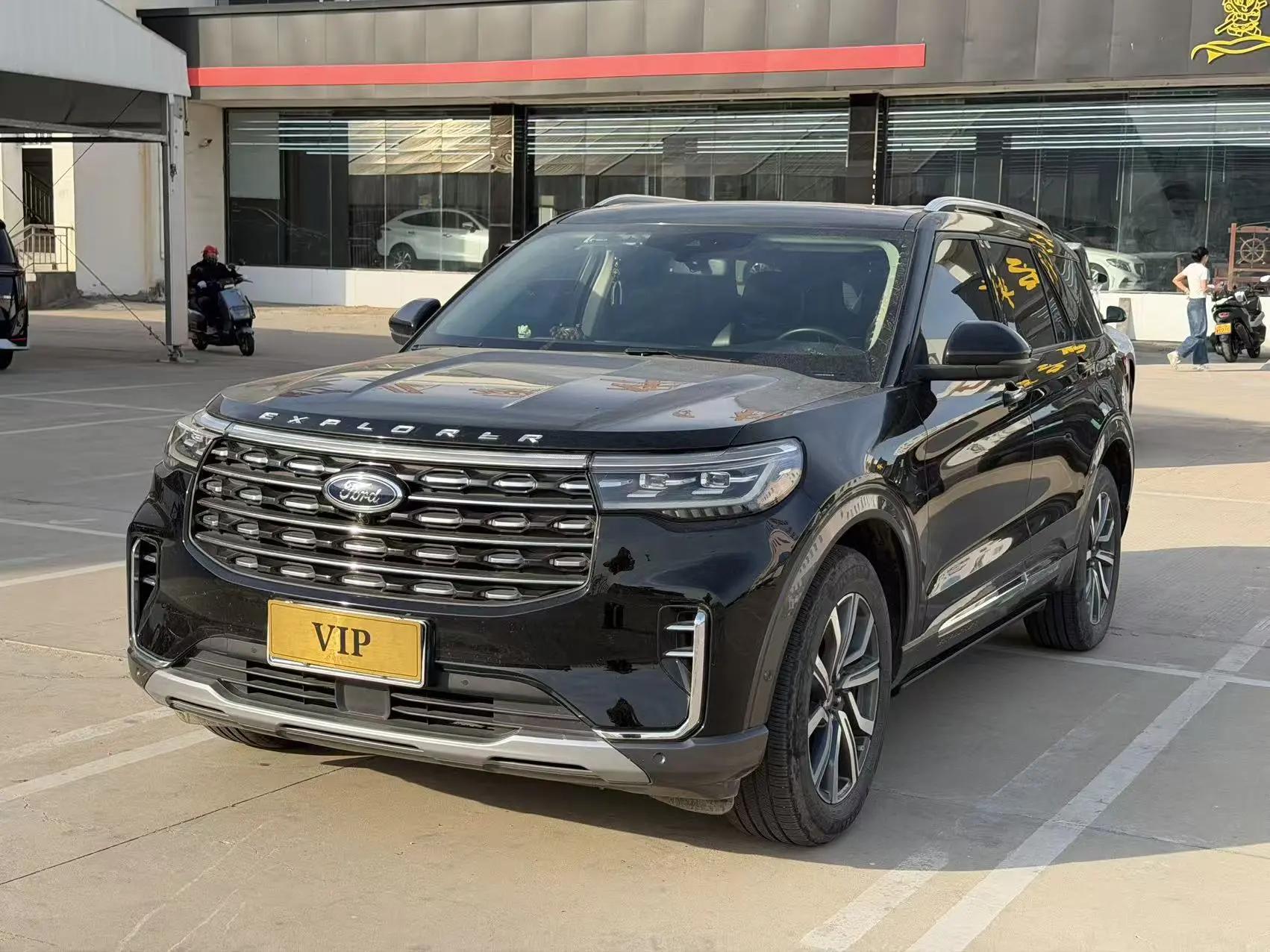 Explorer 2023 EcoBoost 285 four-wheel drive ST-LINE 6 seats