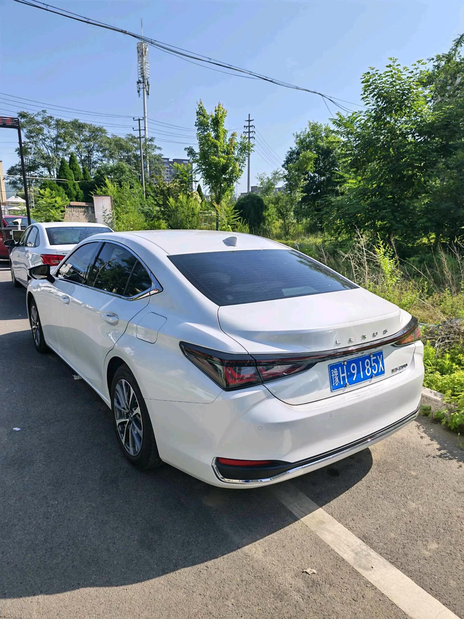 Lexus ES (Imported) 2025 ES200 2.0 CVT Prestige Edition Automatic 8