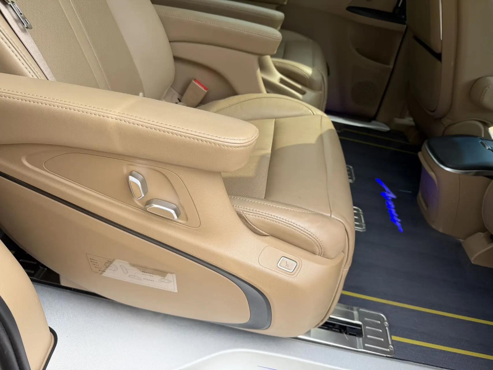 Buick GL8 2021 ES Lu Zun 653T Smart Luxury Model 14