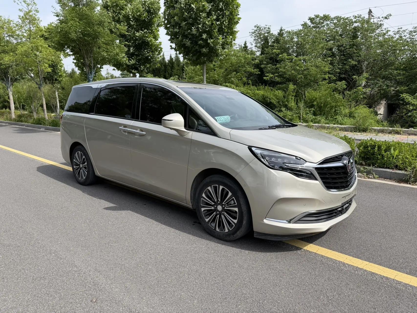Buick GL8 2021 ES Lu Zun 653T Smart Luxury Model 4