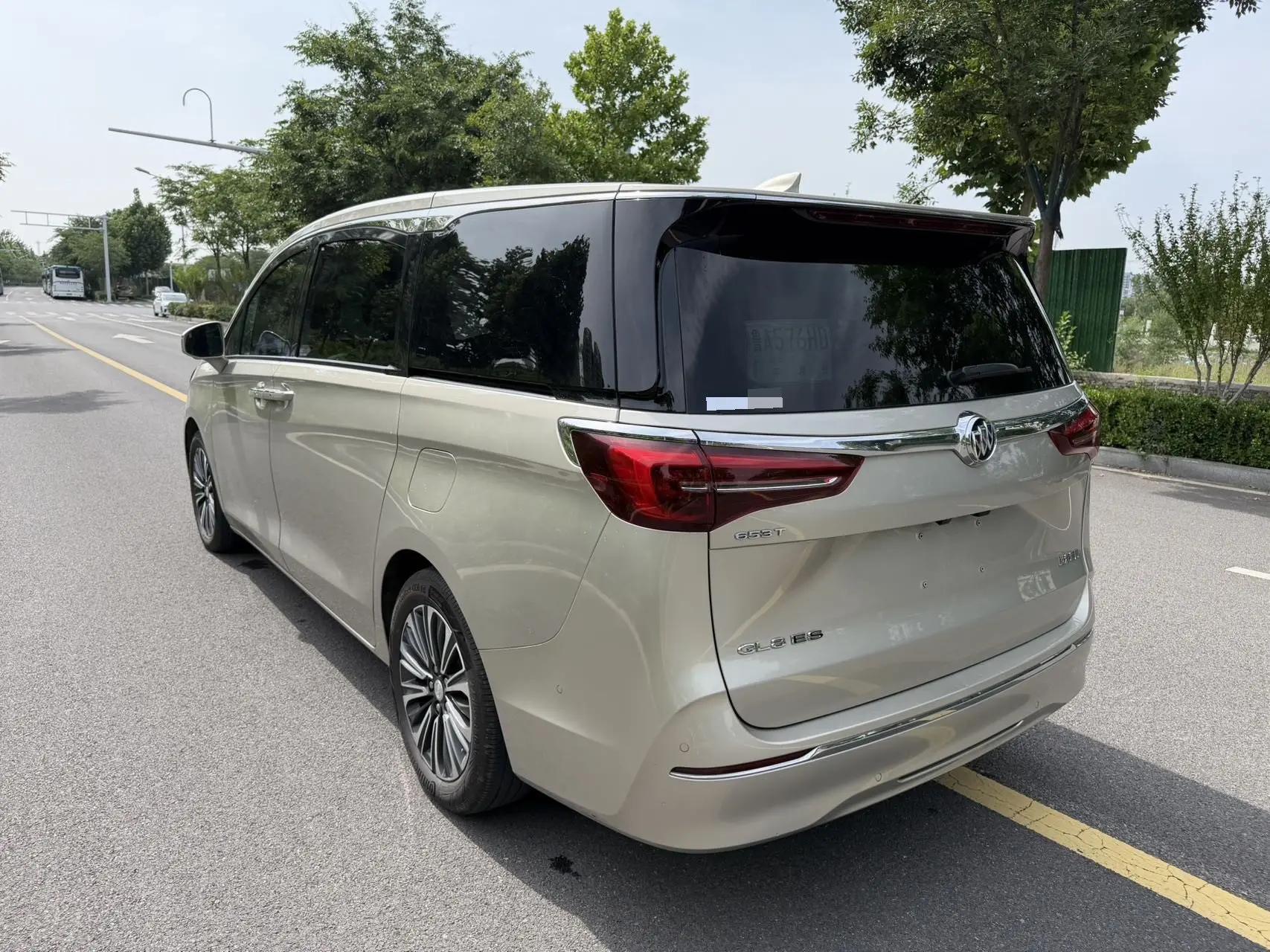 Buick GL8 2021 ES Lu Zun 653T Smart Luxury Model 7