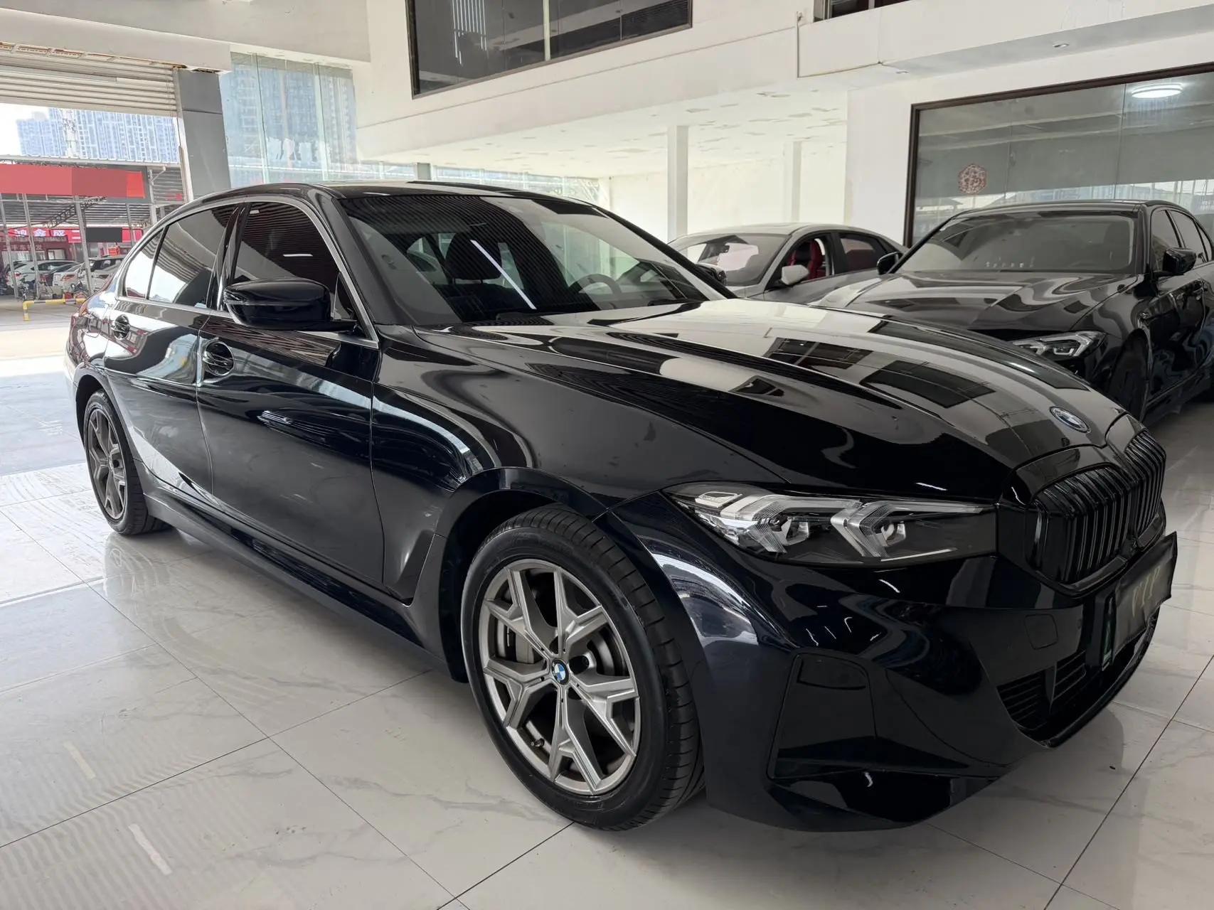 BMW 2025 i3 eDrive 35 L automatic gear 2