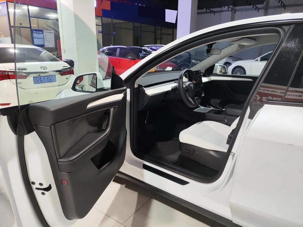 Model Y 2023 rear-wheel drive version 3
