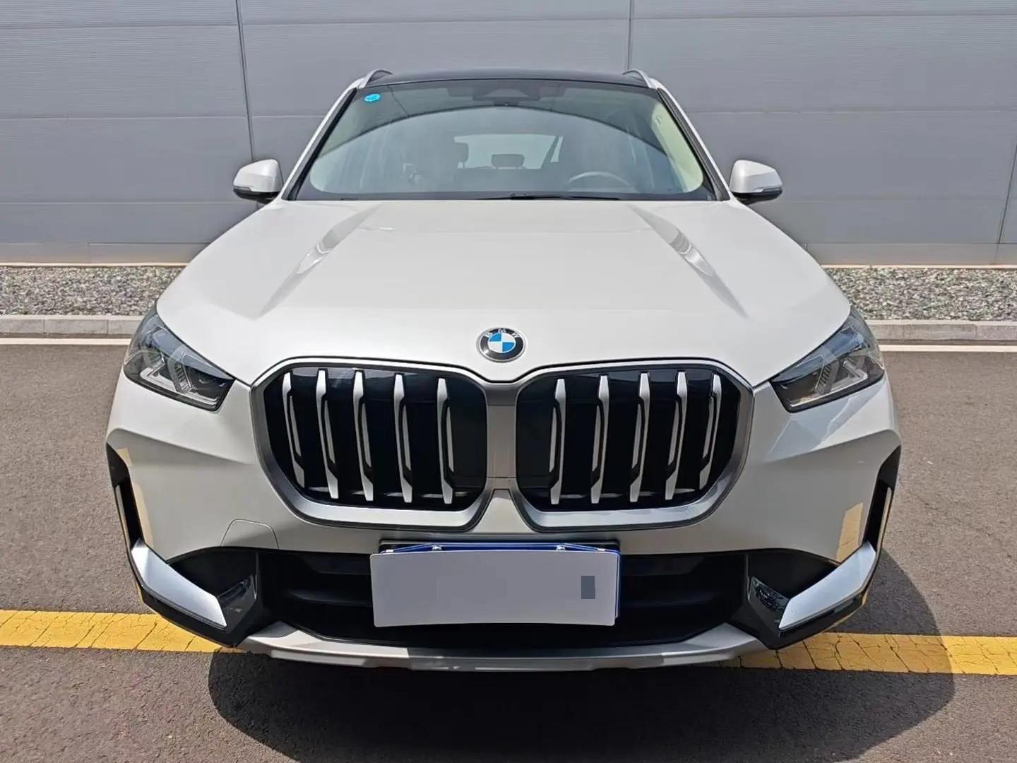 宝马 2025款 X1 xDrive25Li 2.0T X设计套装 自动挡 2