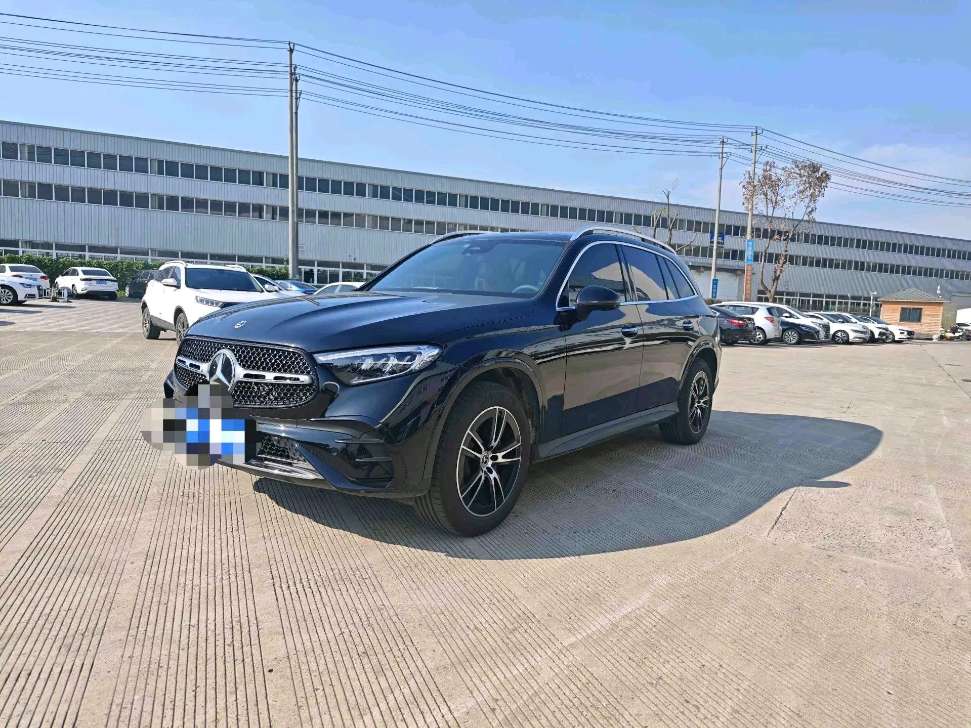 Mercedes Benz 2025 GLC 260 L 4MATIC 48V 2.0T Luxury 5-seat Automatic Gear