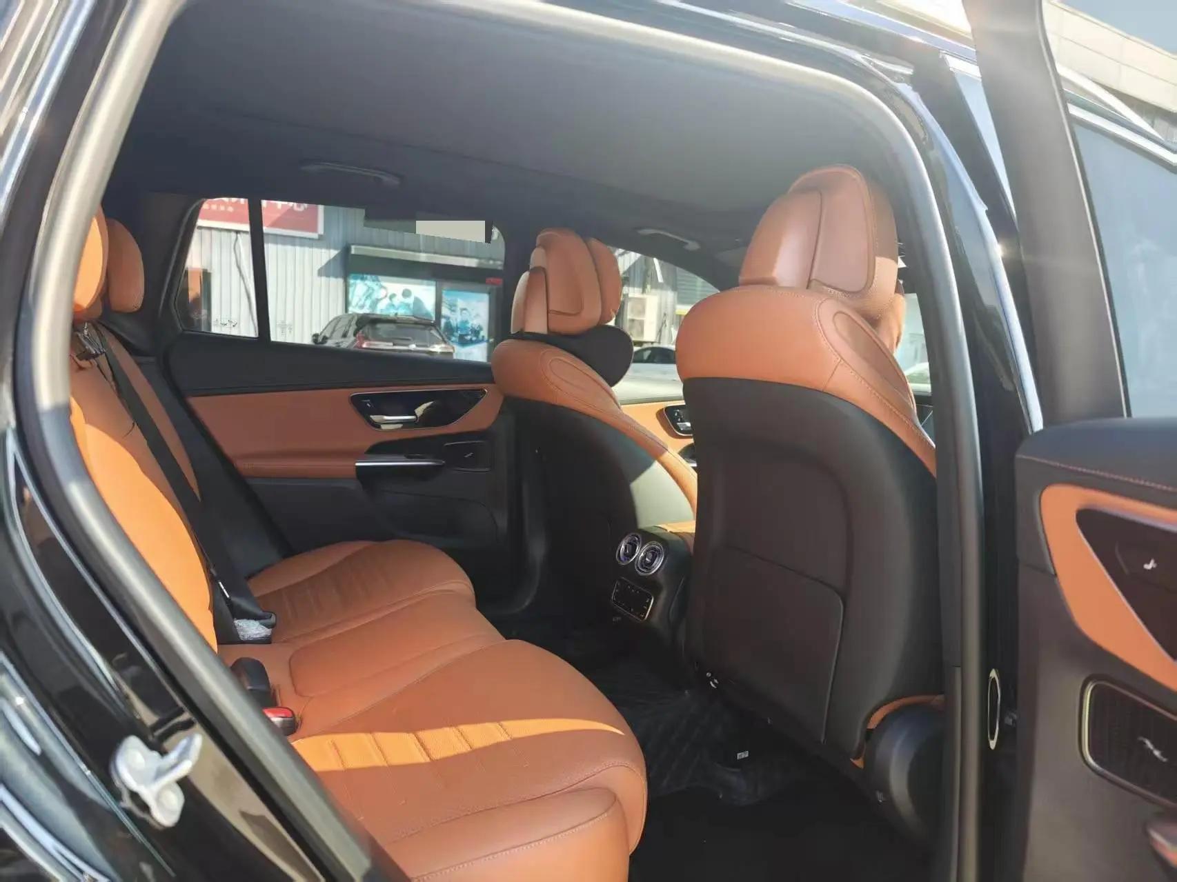 Mercedes Benz 2025 GLC 260 L 4MATIC 48V 2.0T Luxury 5-seat Automatic Gear 5