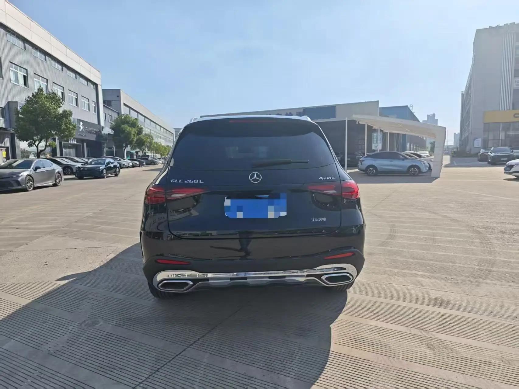 Mercedes Benz 2025 GLC 260 L 4MATIC 48V 2.0T Luxury 5-seat Automatic Gear 7