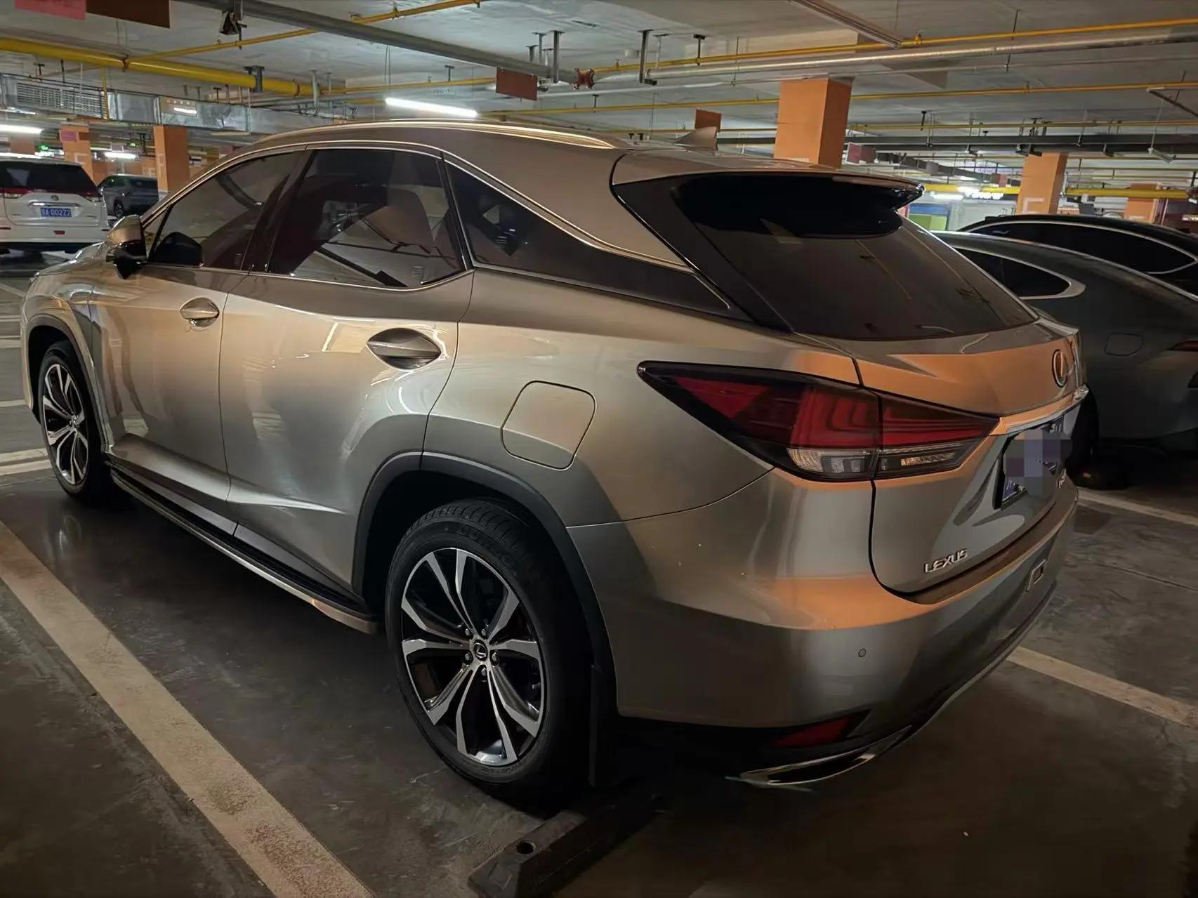 Lexus RX 2020 300 four-wheel drive elegant version of the national v 5