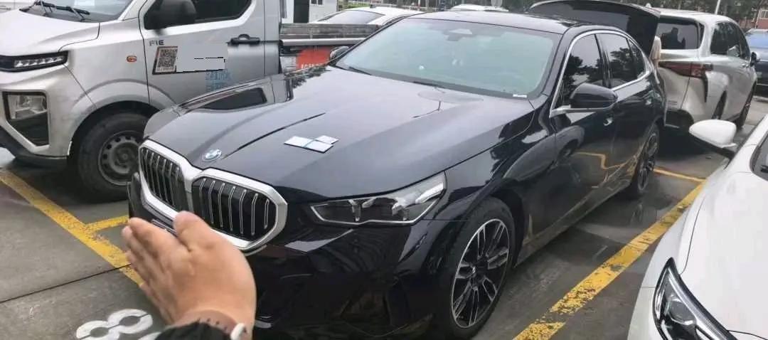 BMW 5 series 2026 525Li 48V 2.0T M sports suit automatic gear