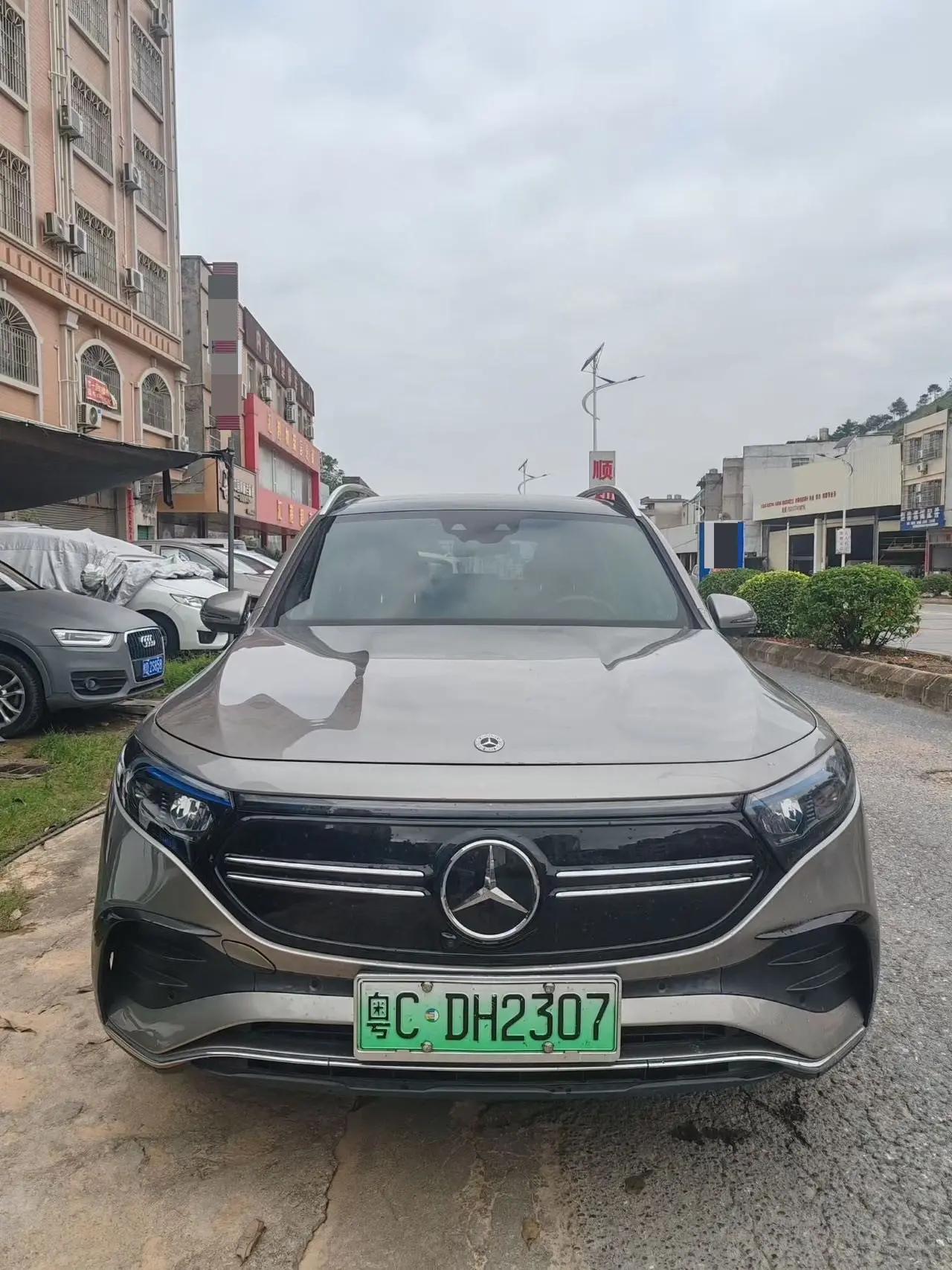 Mercedes Benz EQB 2022 EQB 350 4MATIC First Special Edition 3