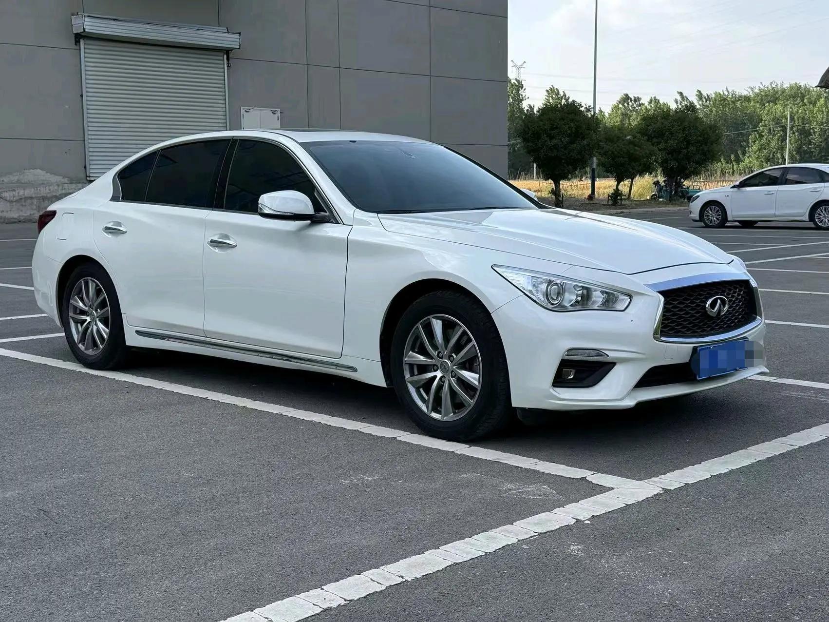Infiniti Q50L 2022 2.0T Comfort Edition 3