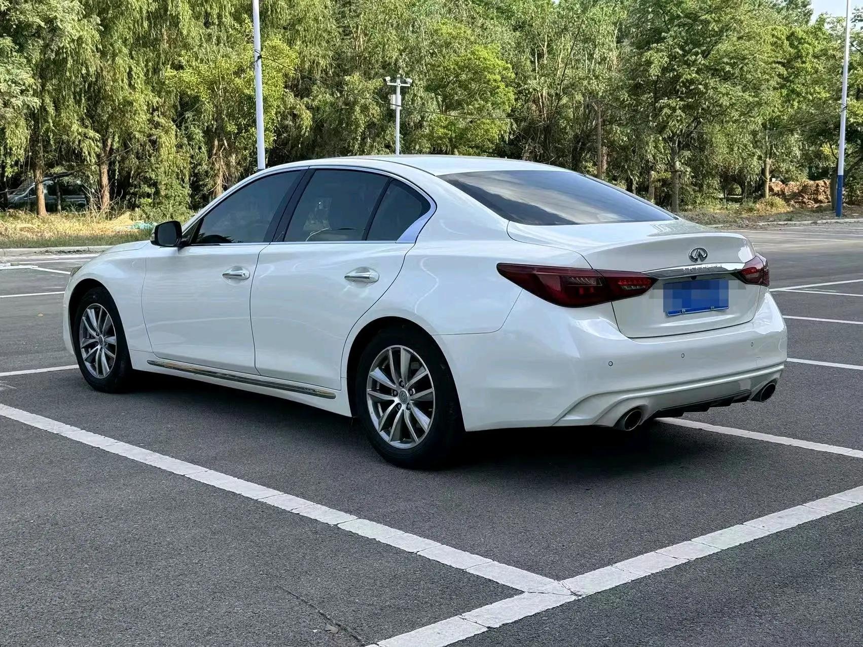 Infiniti Q50L 2022 2.0T Comfort Edition 6