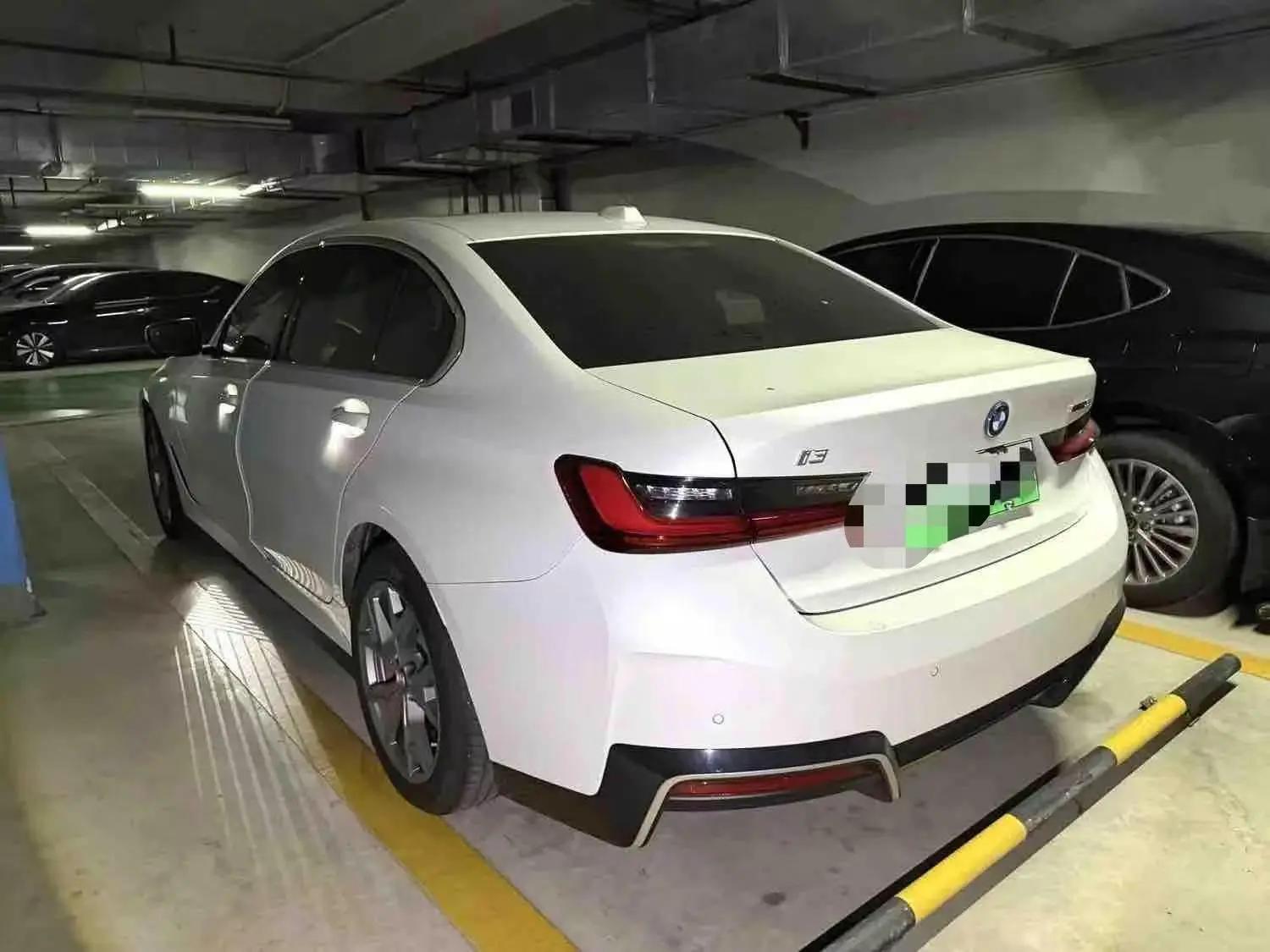 BMW 2026 i3 eDrive 35 L automatic gear 5