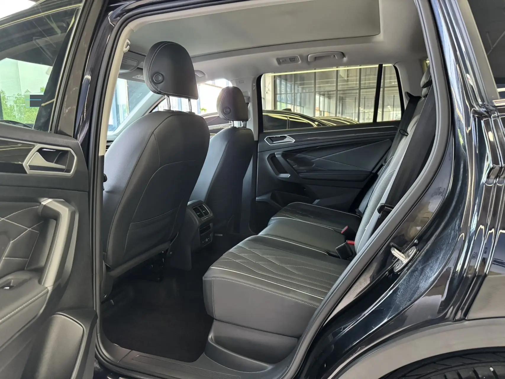 Volkswagen 2023 Tiguan L 2.0TSI 330TSI Front-Wheel Drive Smart Enjoyment Edition (Refreshed) Automatic 5