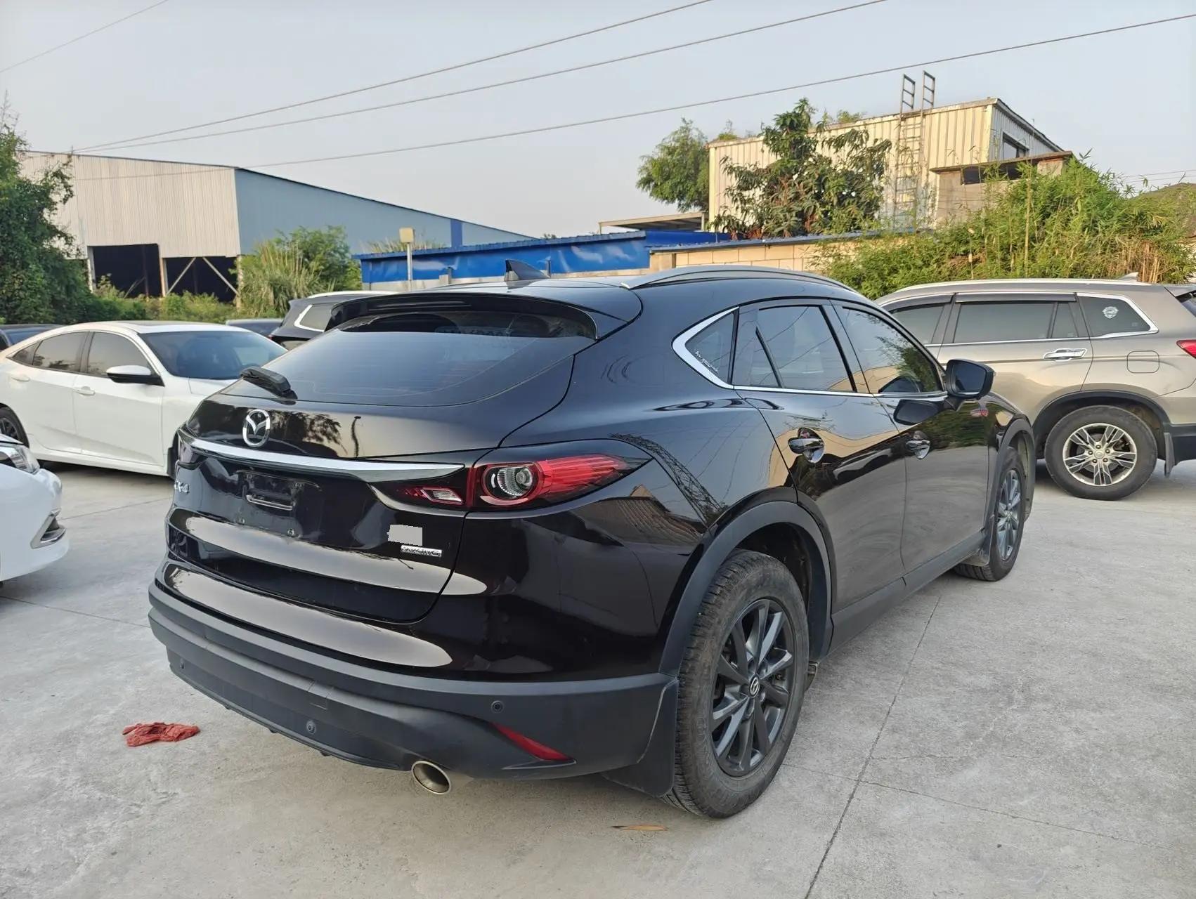 Mazda CX-4 2021 2.0L Automatic Two-Drive Blue Sky Vital Edition 4