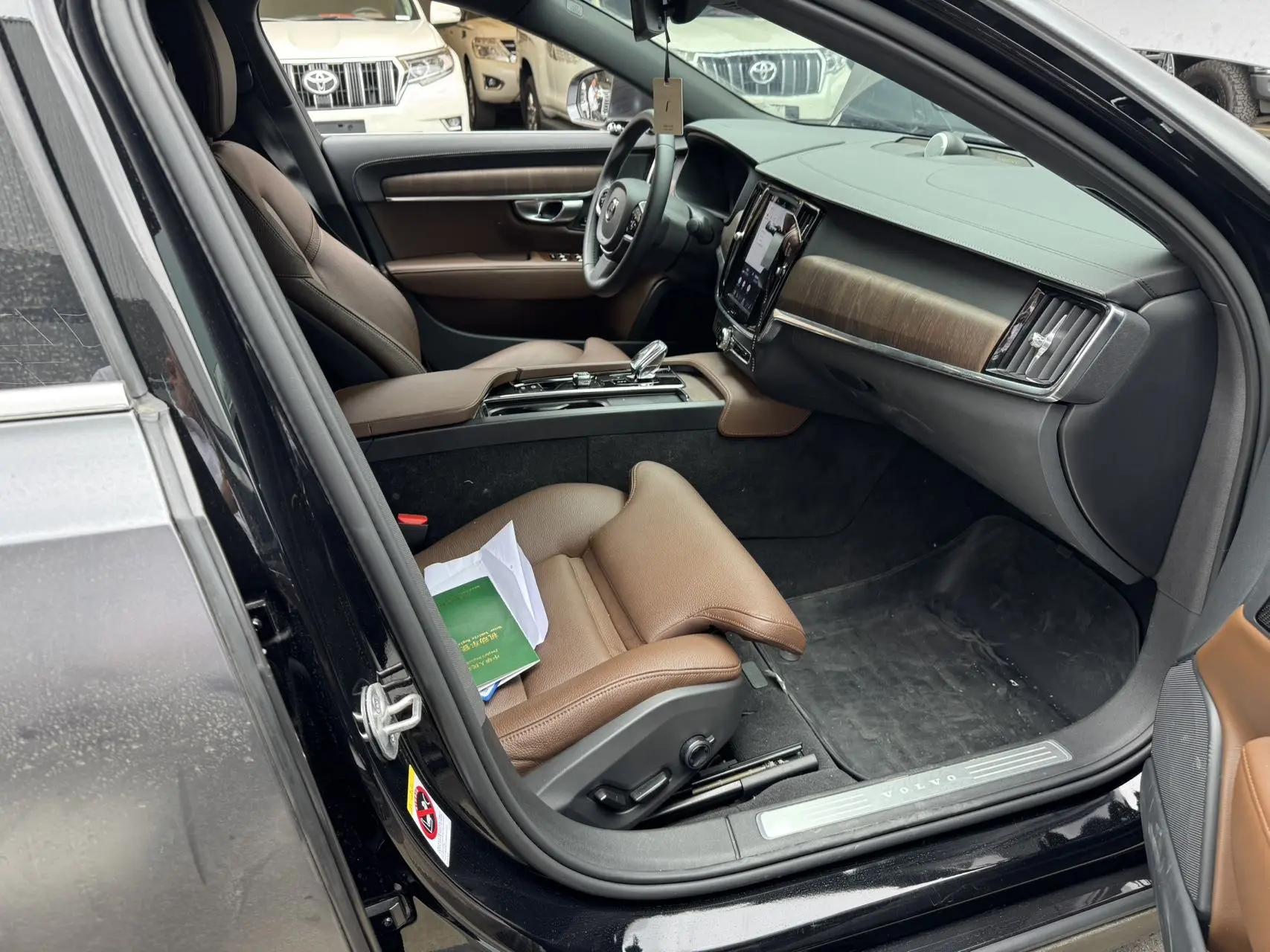 Volvo S90 2023 B5 Smart Luxury Edition 6