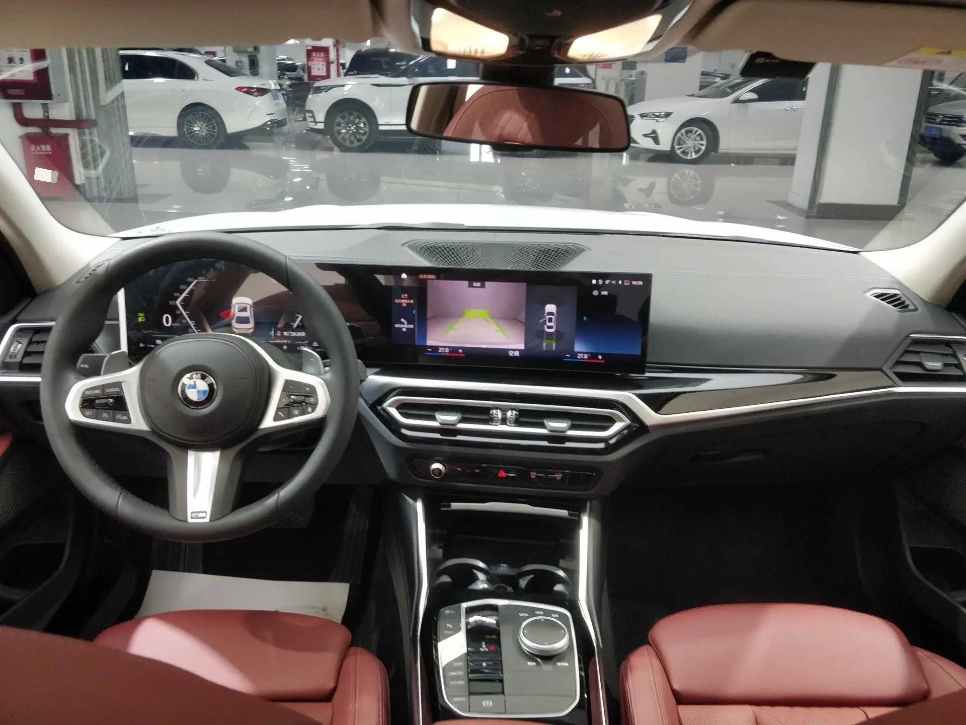 BMW 3 Series 2023 model 320Li M Sport Package 5