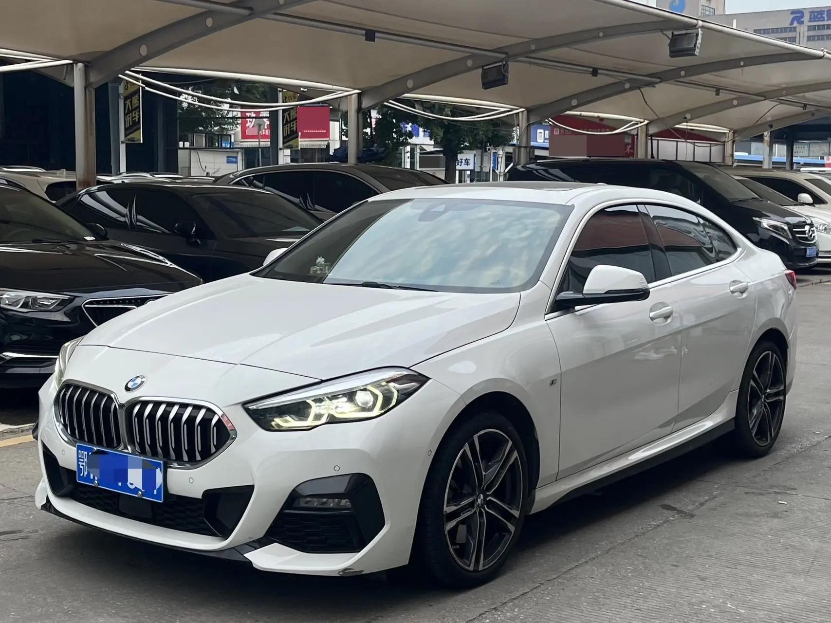 打开图片灯箱:BMW 2 Series (Imported) 2023 225i Four-Door Coupe 2.0T M Sport Package Automatic