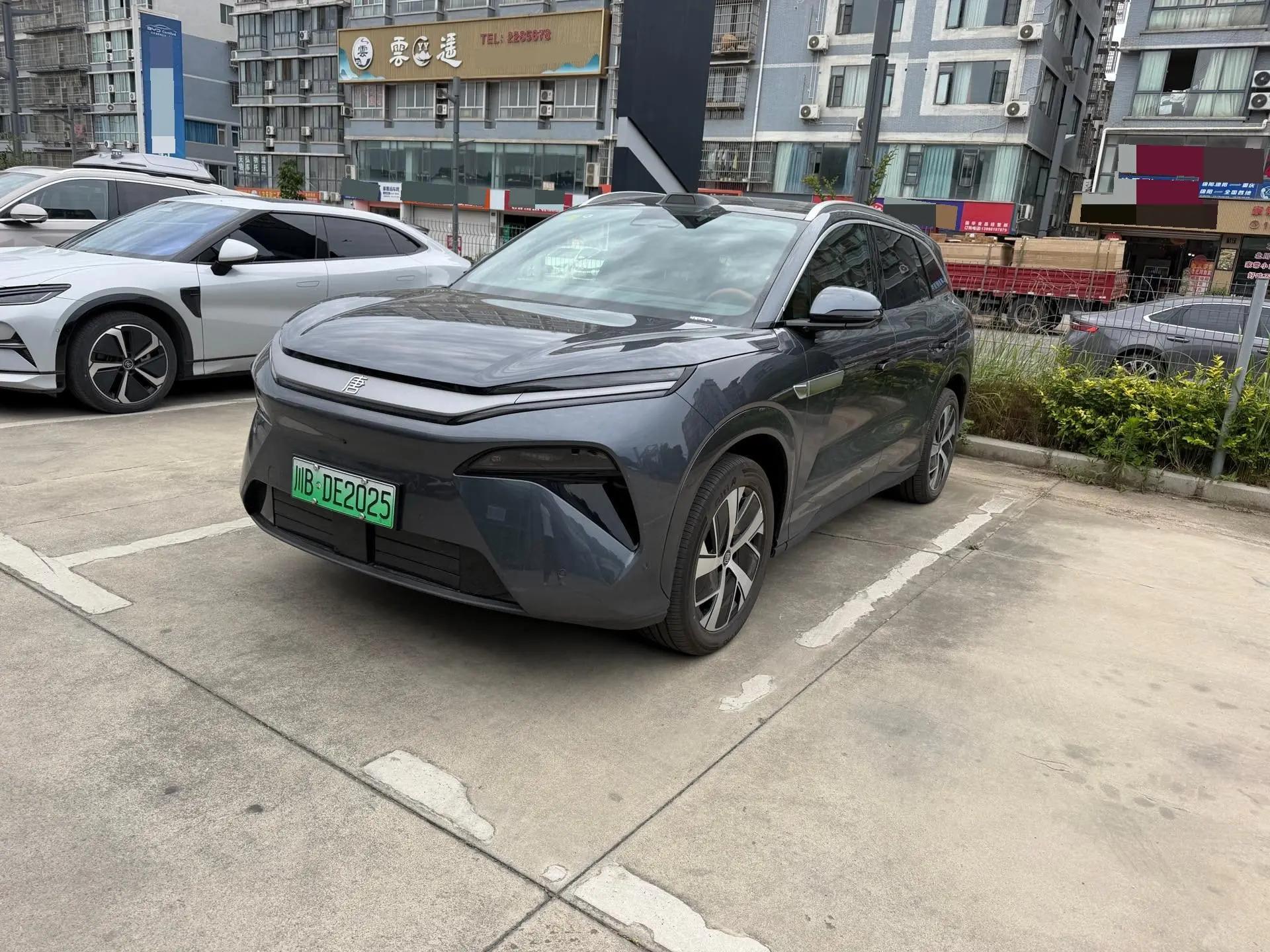 Tang L 2025 EV 670KM Laser Radar Flagship