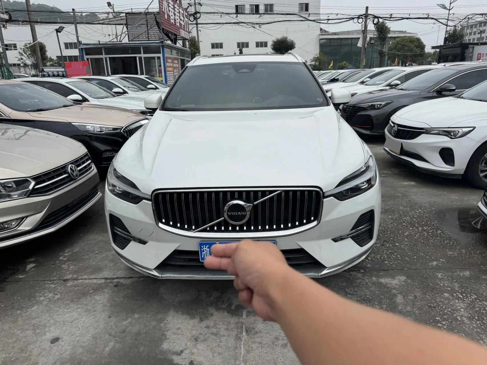 Volvo XC60 2023 B5 4-wheel-drive Zhiyi Deluxe Edition 2