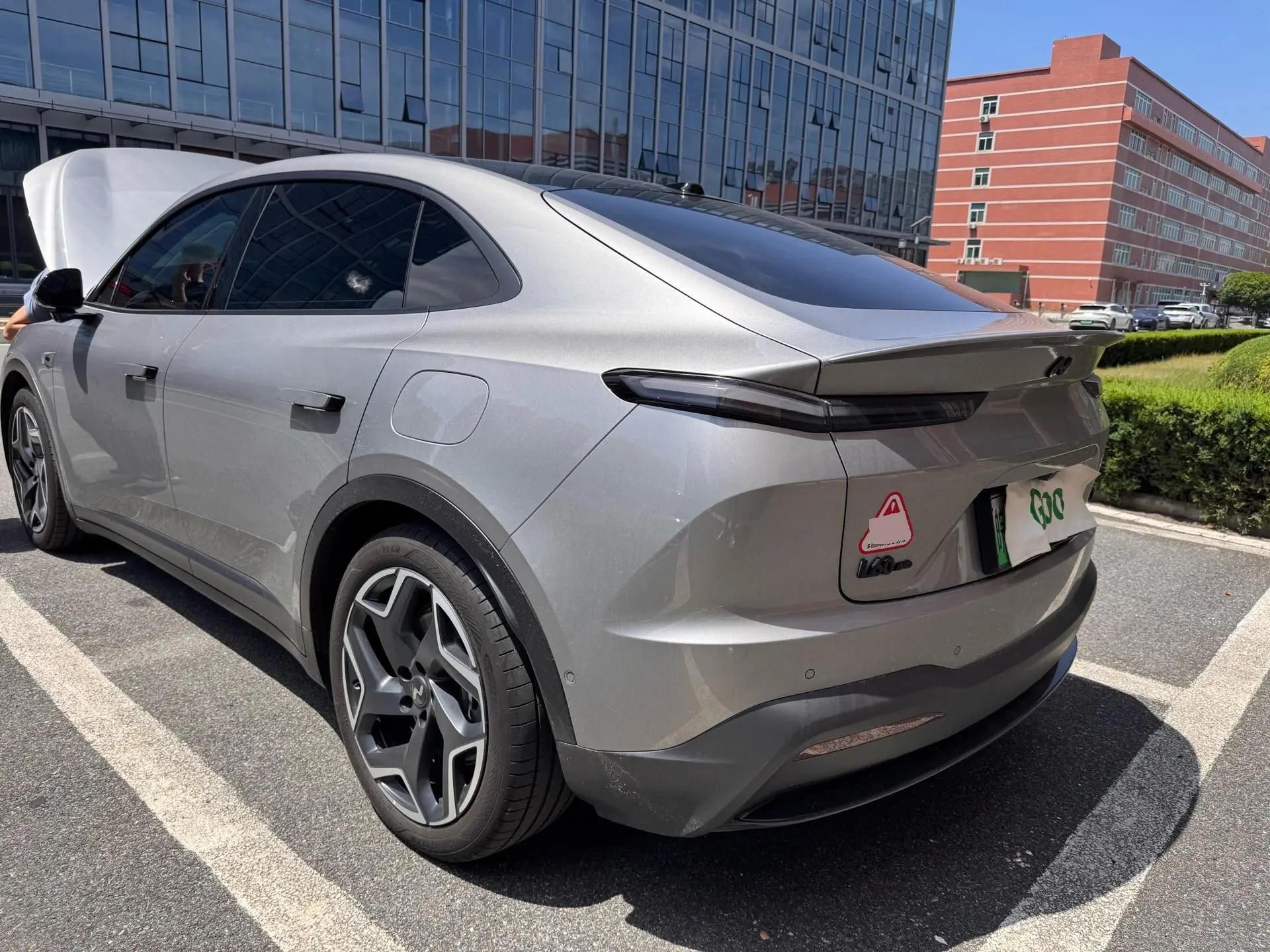 ONVO 2024 L60 60kwh four-wheel drive version of automatic gear 3