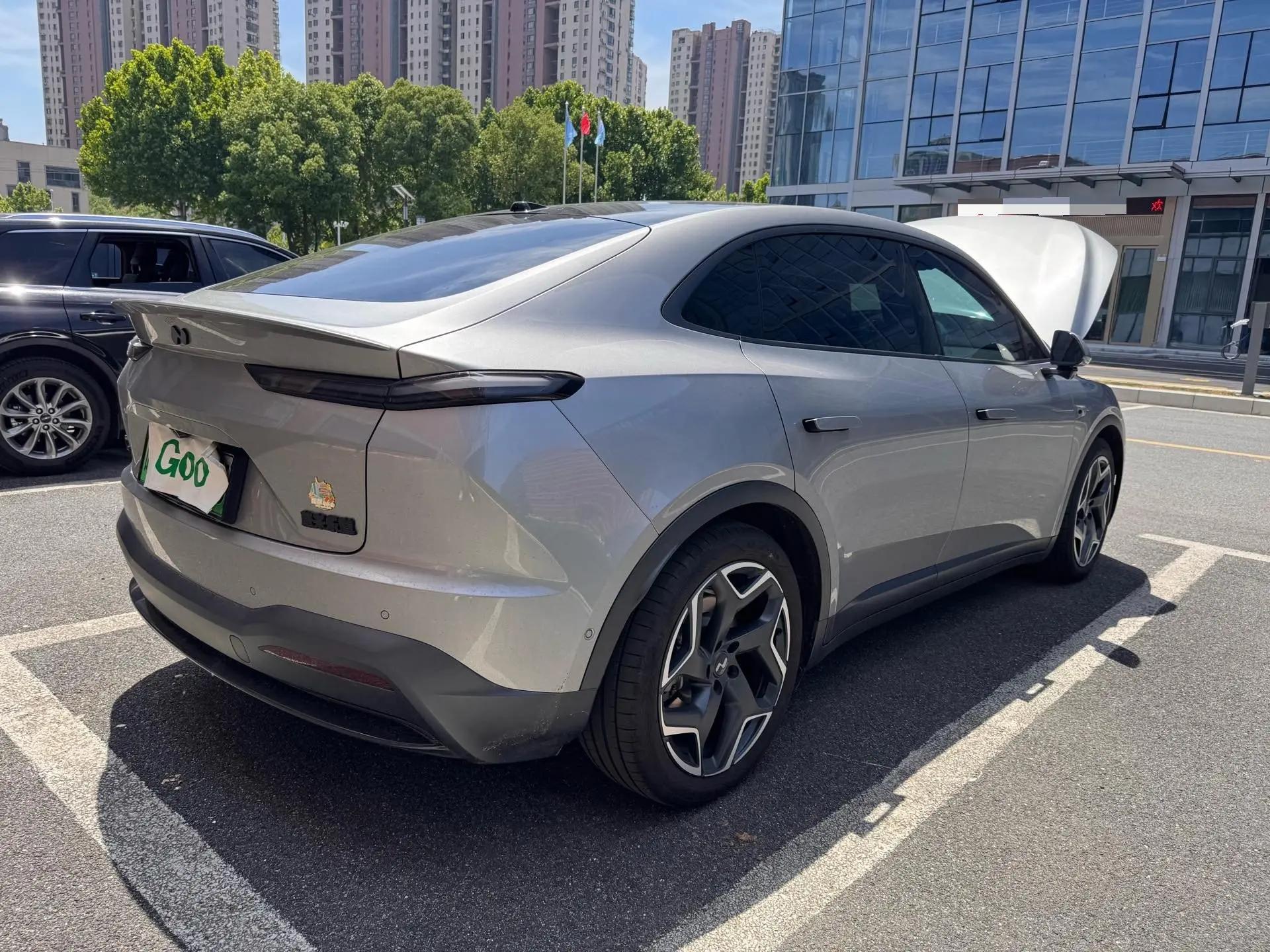 ONVO 2024 L60 60kwh four-wheel drive version of automatic gear 4