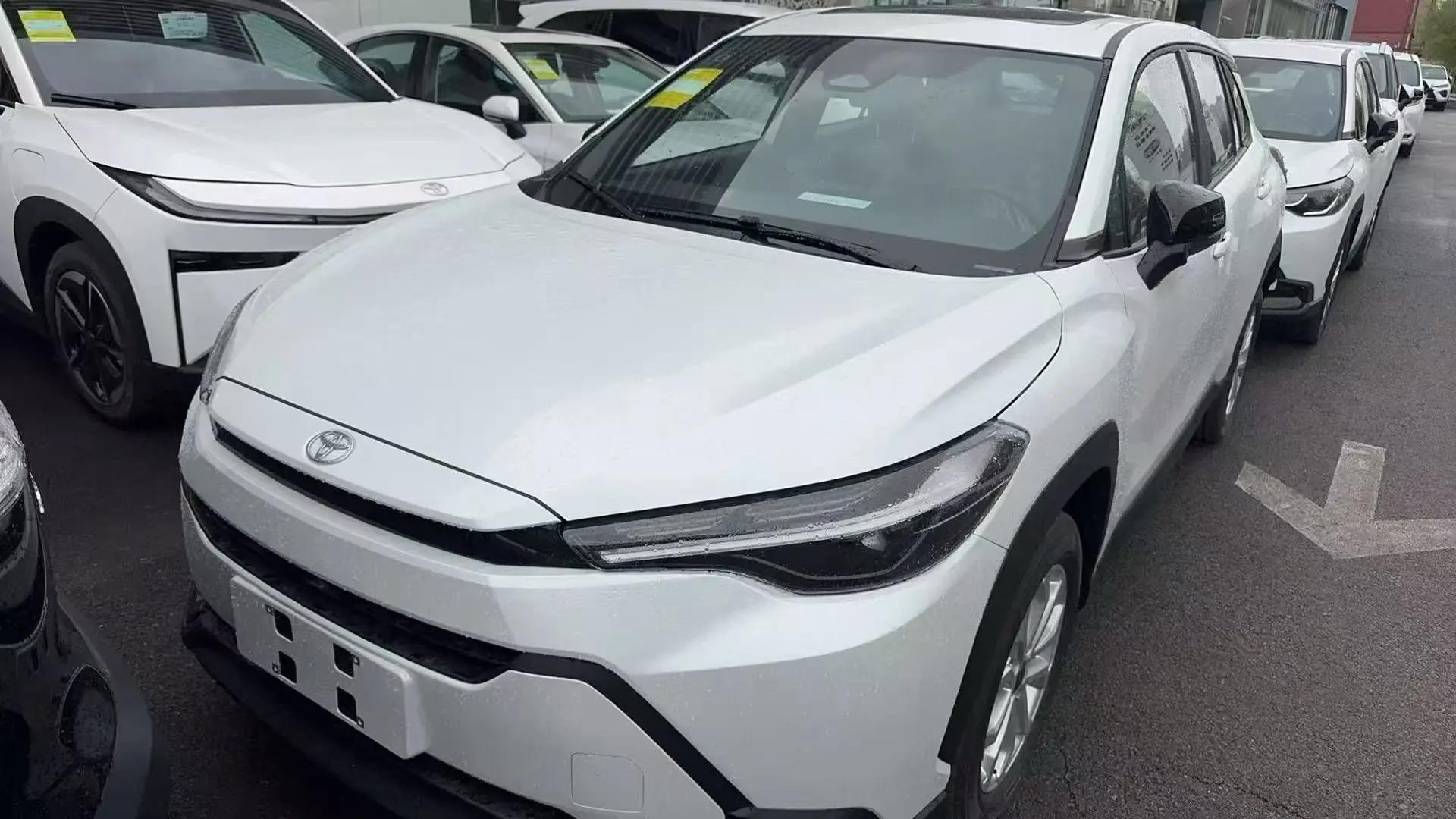 Toyota 2026 Fenglanda Shuangqing 2.0 Stepless Intelligent Electric Hybrid Leading Edition Automatic Gear