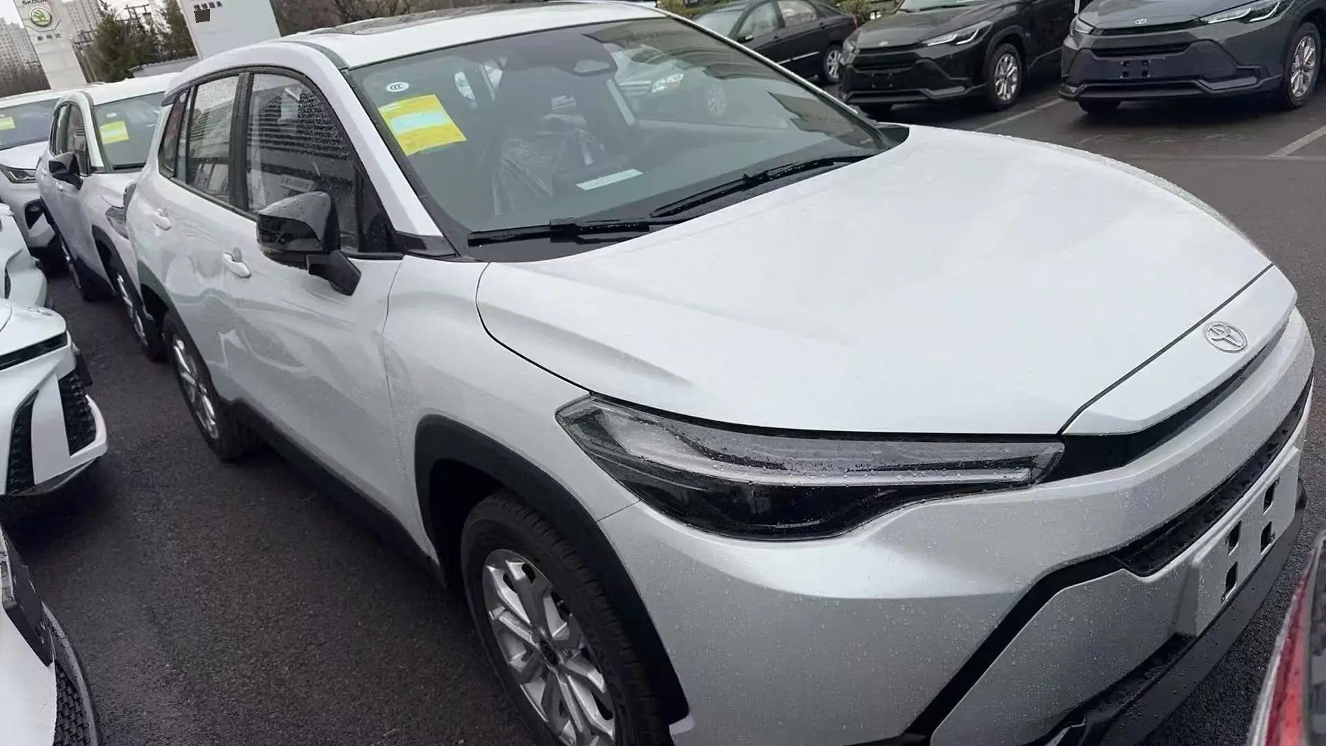 Toyota 2026 Fenglanda Shuangqing 2.0 Stepless Intelligent Electric Hybrid Leading Edition Automatic Gear 2