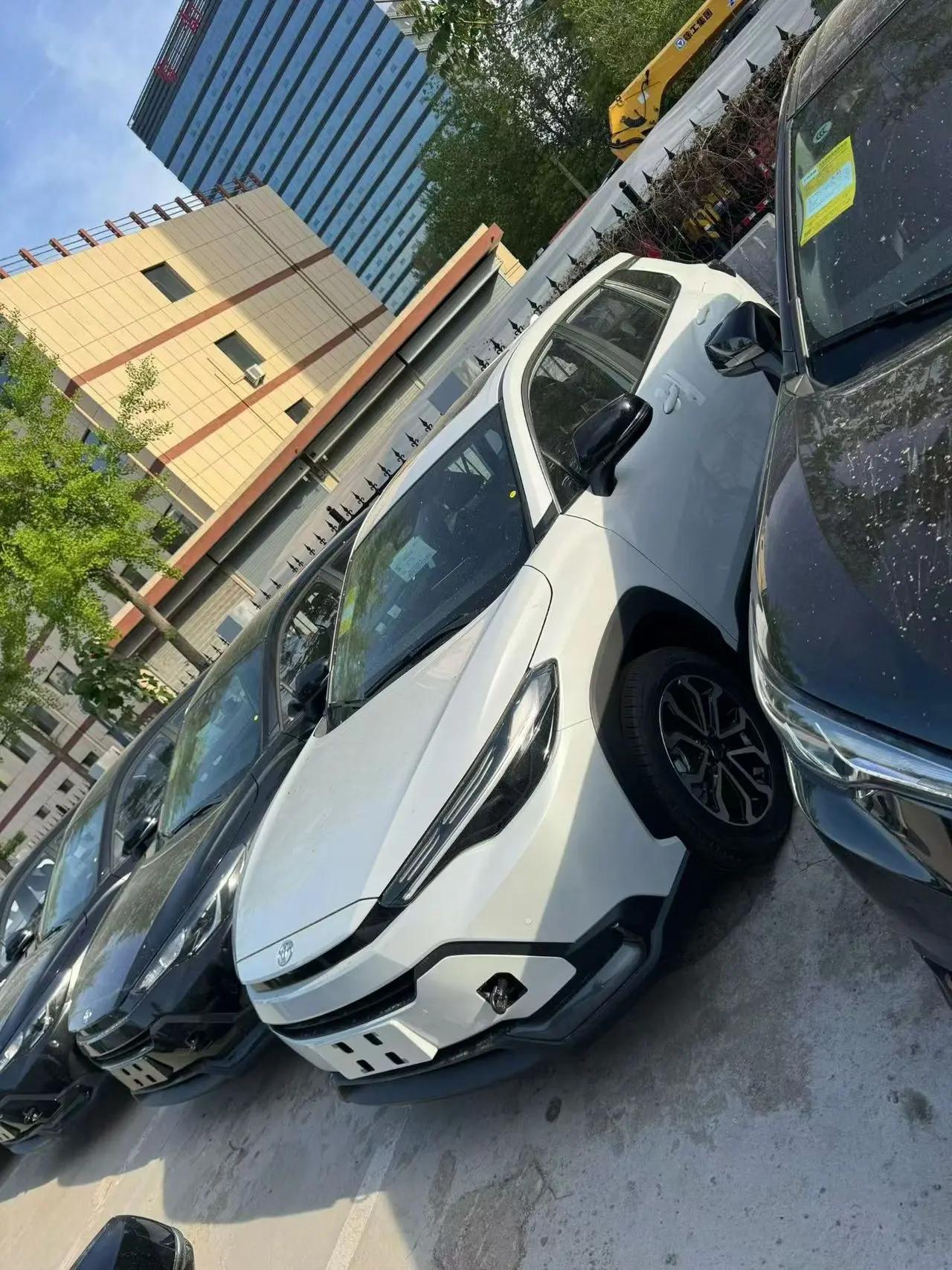 Toyota 2026 Fenglanda Shuangqing 2.0 Stepless Intelligent Electric Hybrid Leading Edition Automatic Gear 5