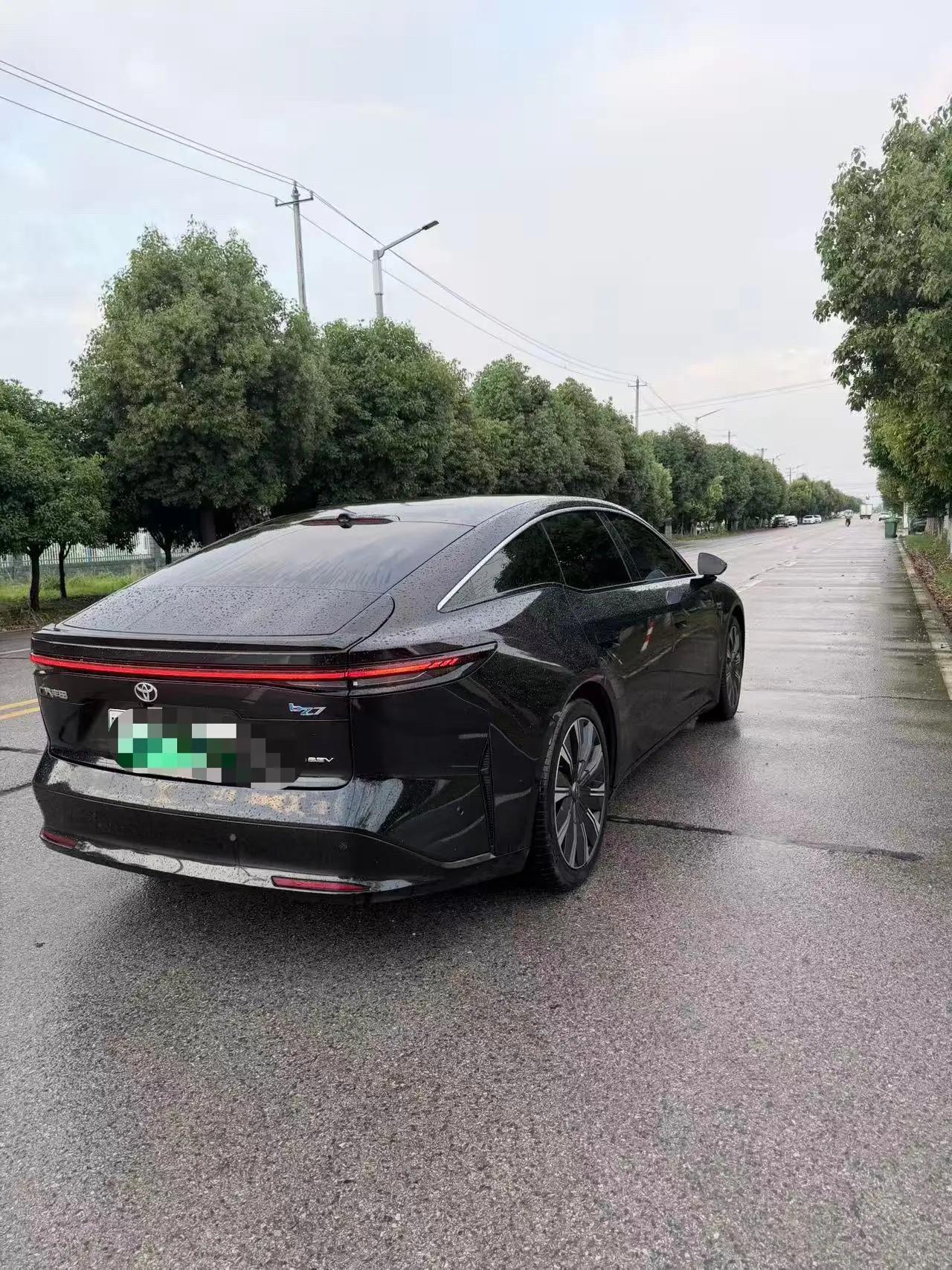 Toyota 2026 Platinum Intelligence 7 710 Ultra Laser Radar Edition Automatic Gear 6