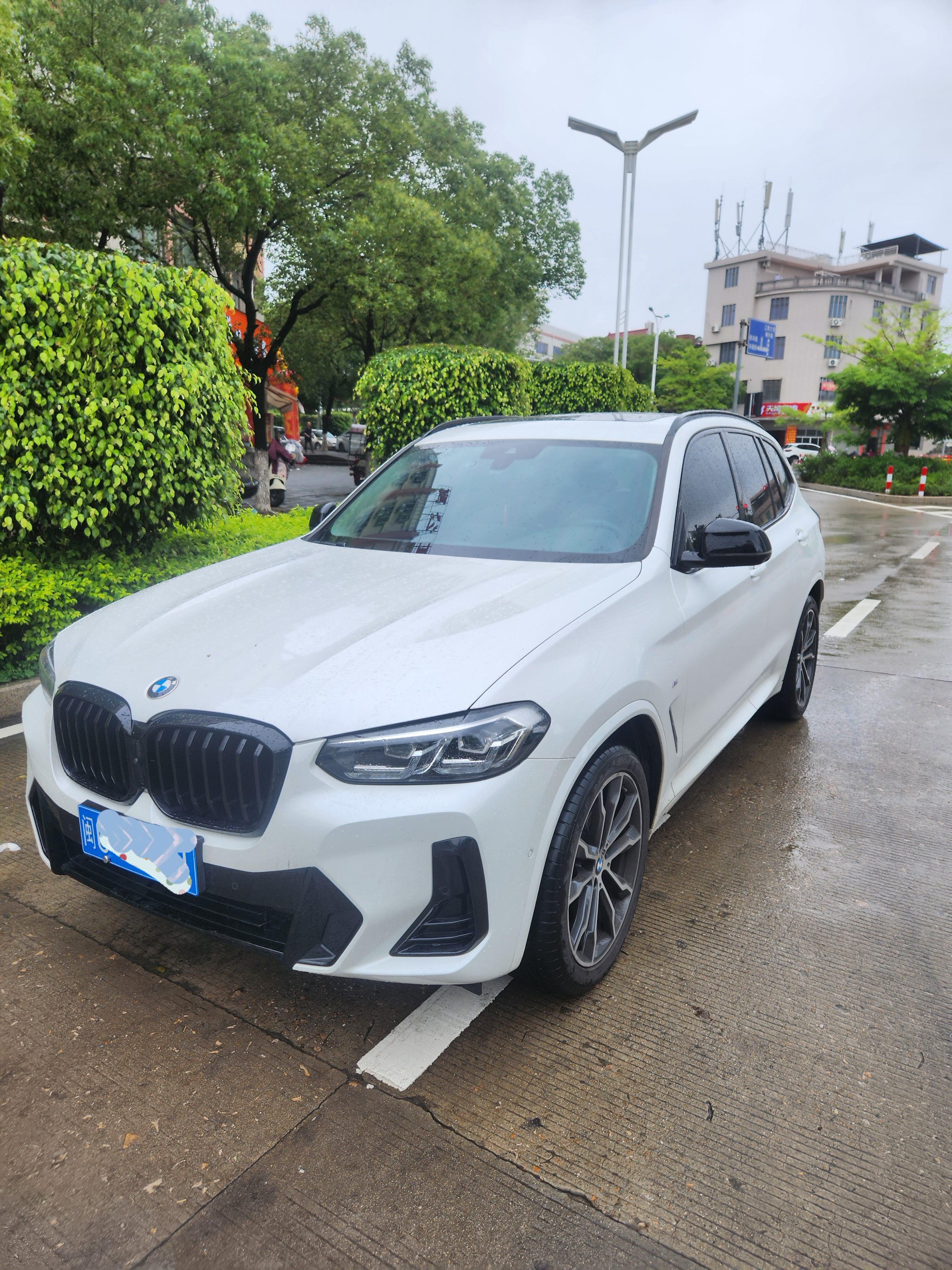 BMW X3 2022 xDrive30i Leading M Obsidian Night Suit