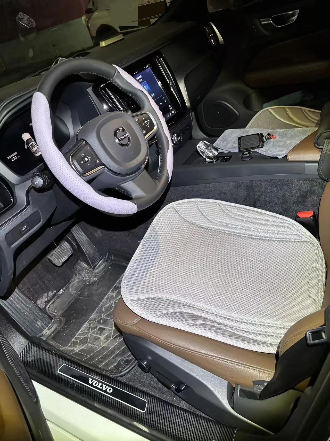 Volvo 2026 S60 48V 2.0T B4 Zhiyi Deluxe Edition Automatic Gear 6