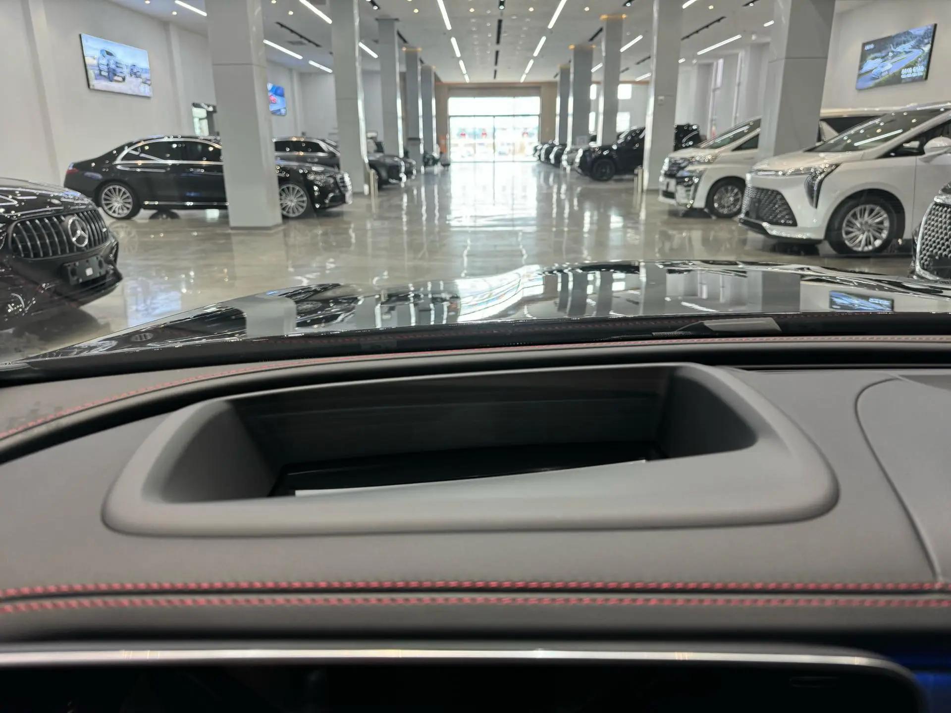 Mercedes Benz GLC AMG (Imported) 2025 GLC 43 AMG 4MATIC 48V 2.0T Automatic 5