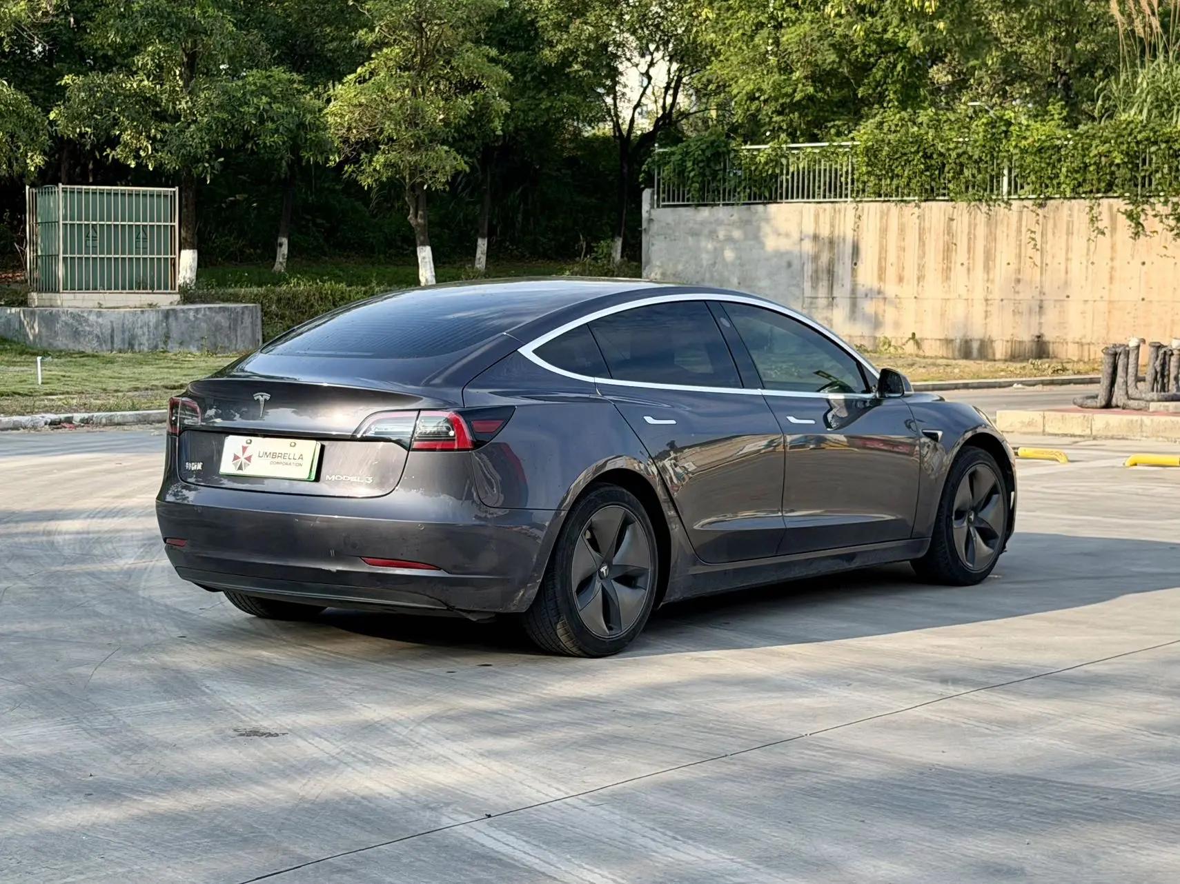 2019 Model 3 Standard Range Rear-Wheel Drive Upgrade Version 2