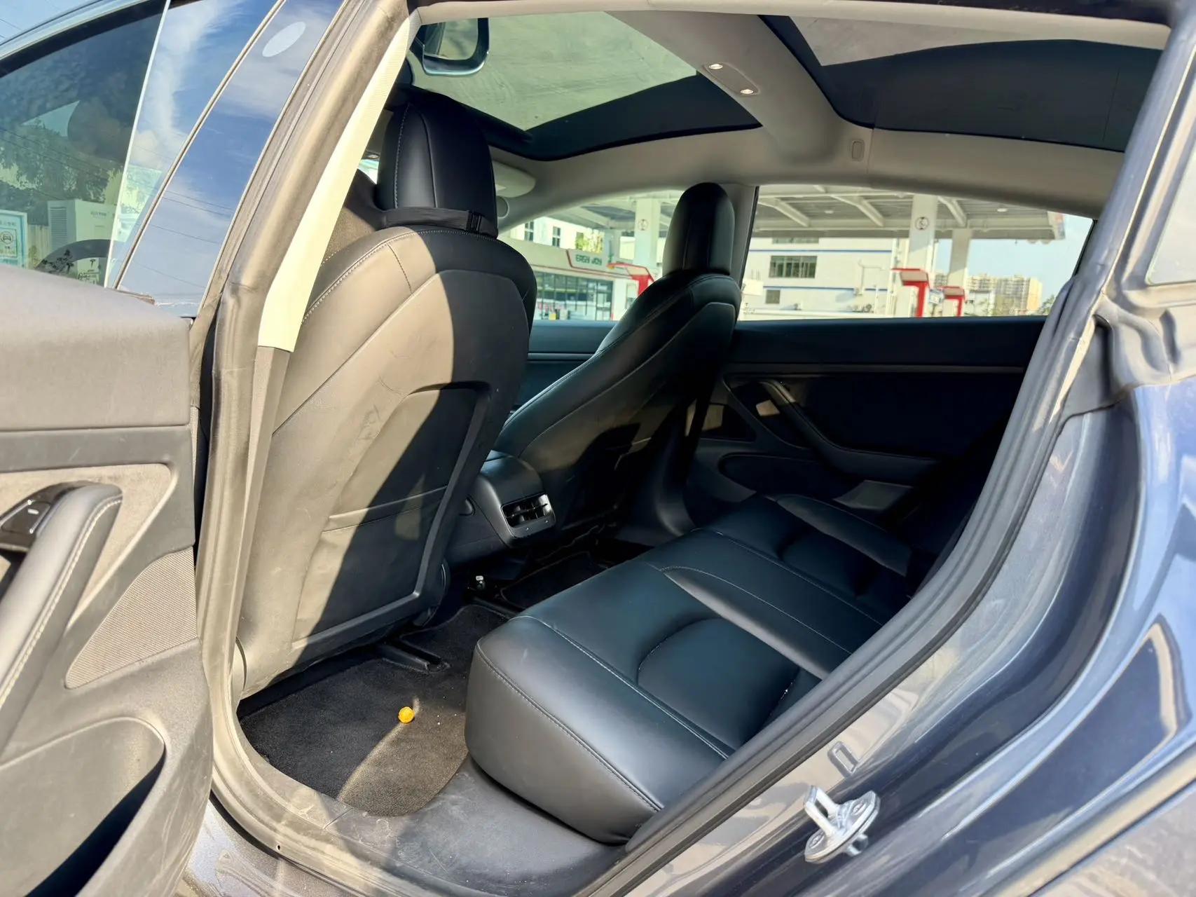 2019 Model 3 Standard Range Rear-Wheel Drive Upgrade Version 7