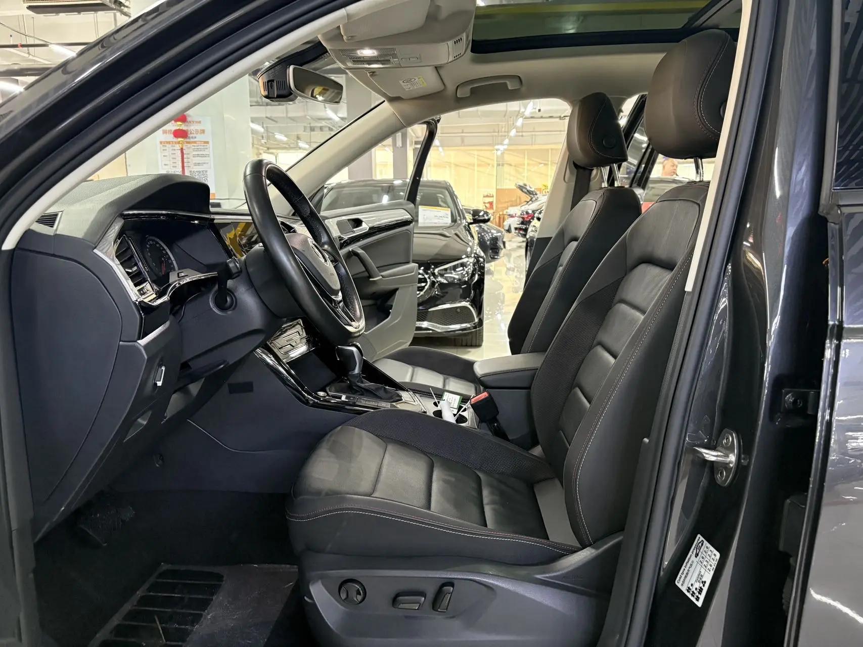 Tan Yue 2022 280TSI Two-Drive Deluxe Zhilian Edition 5