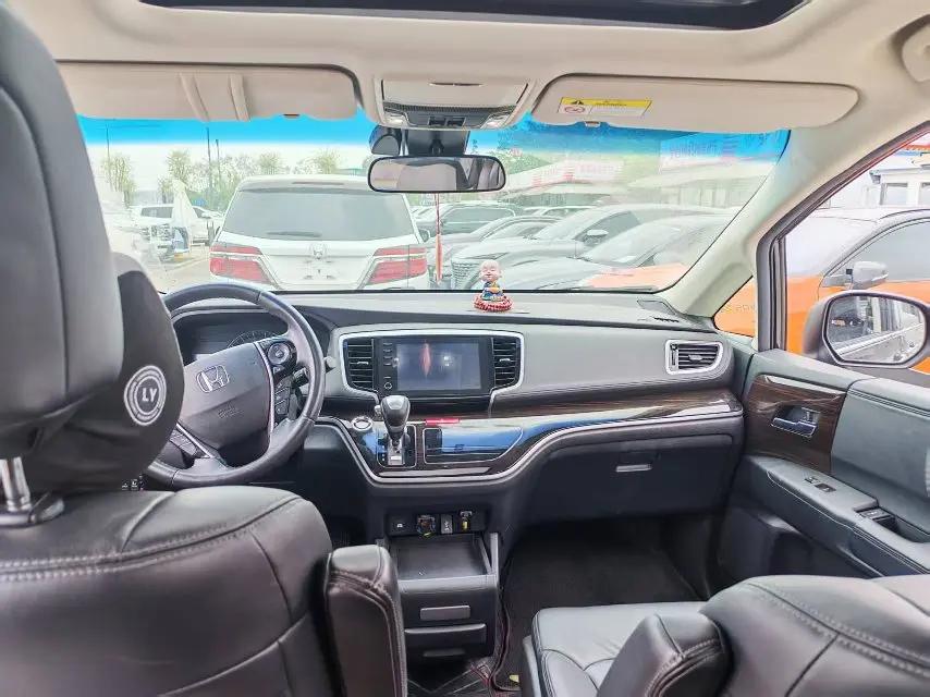 Odyssey 2019 2.0L Sharp Premium Edition 6