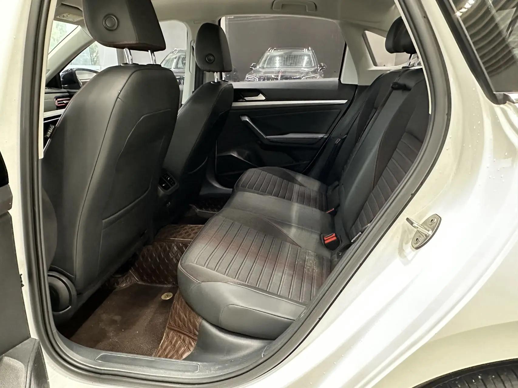 Lavida 2023 280TSI DSG Star Full Edition 12