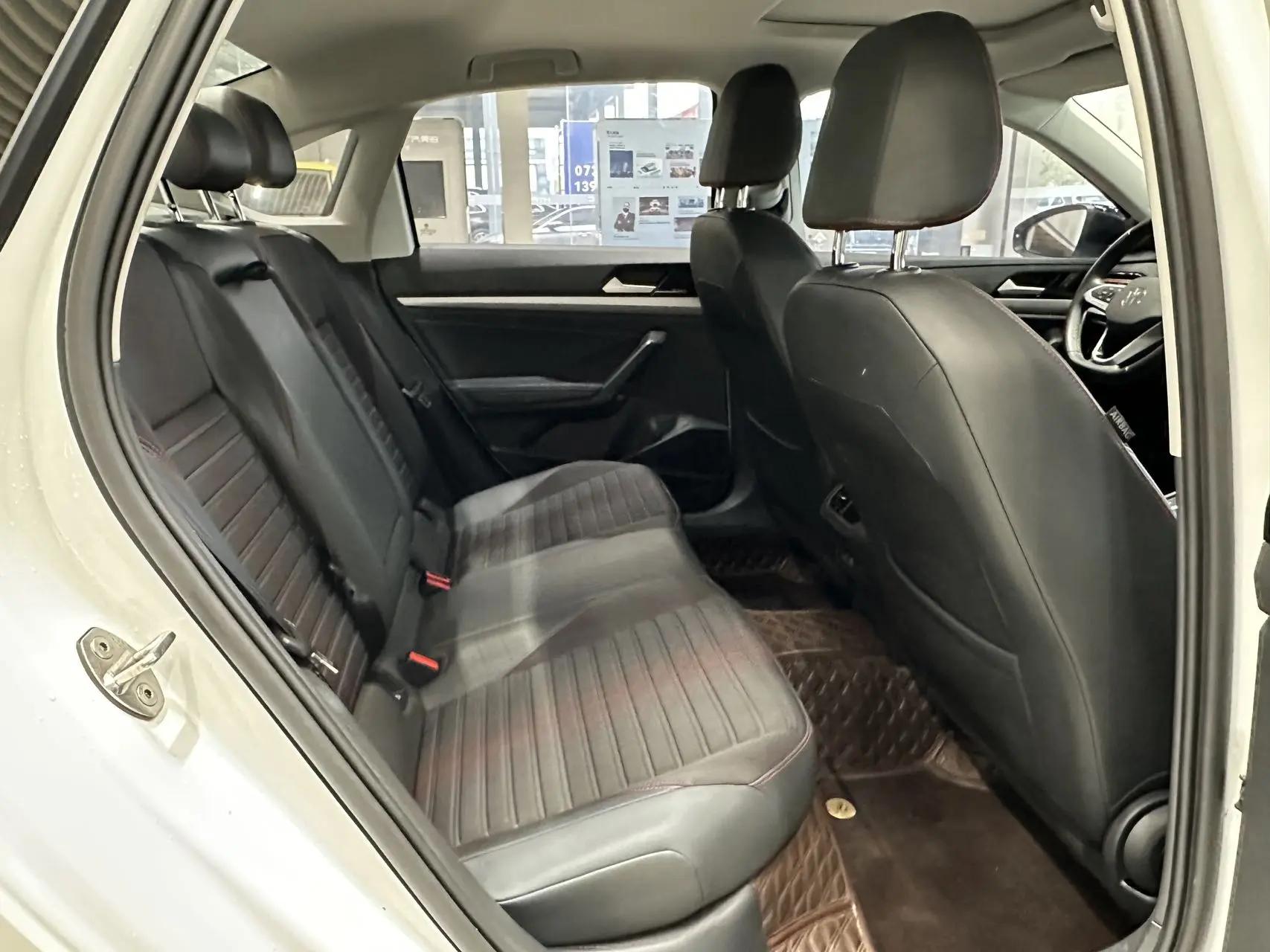 Lavida 2023 280TSI DSG Star Full Edition 13