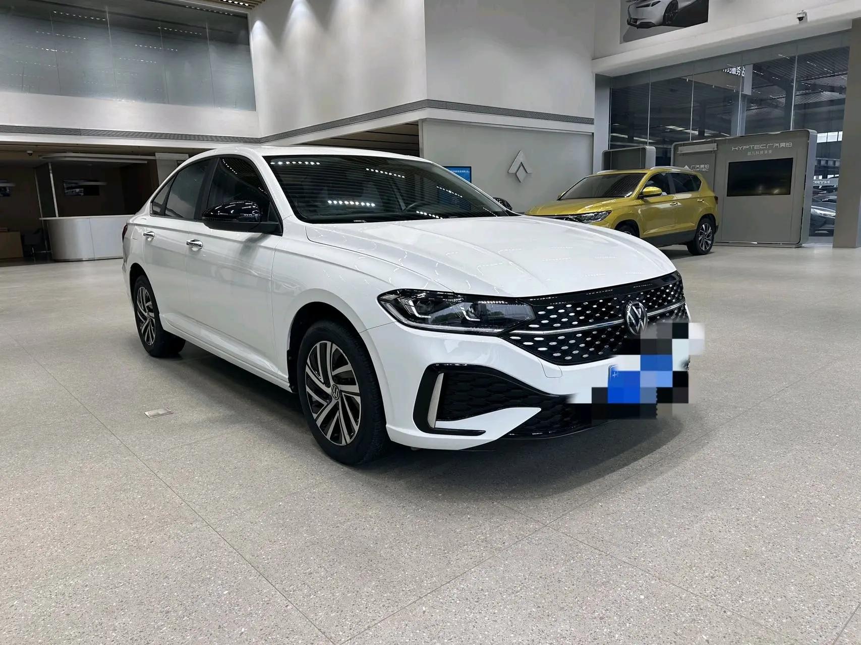 Lavida 2023 280TSI DSG Star Full Edition 3