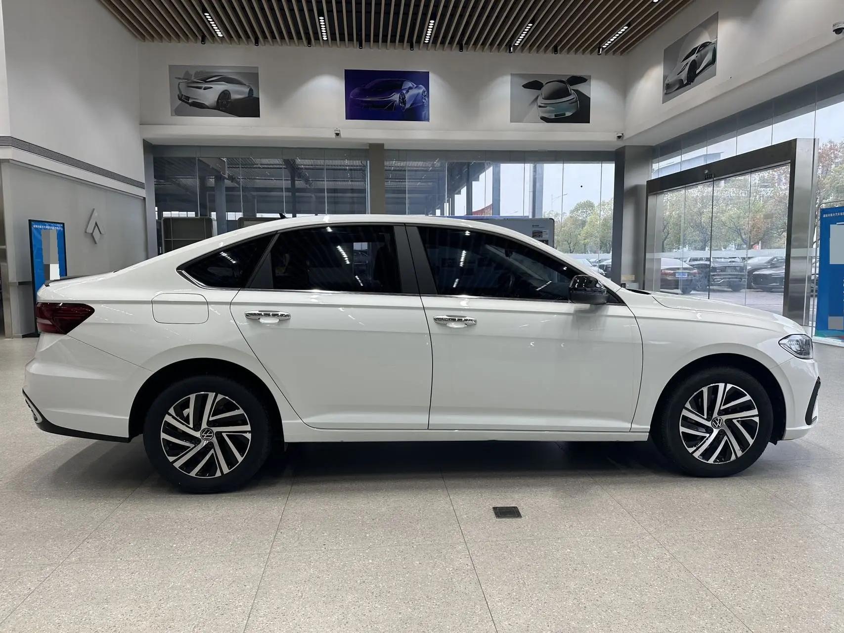 Lavida 2023 280TSI DSG Star Full Edition 4