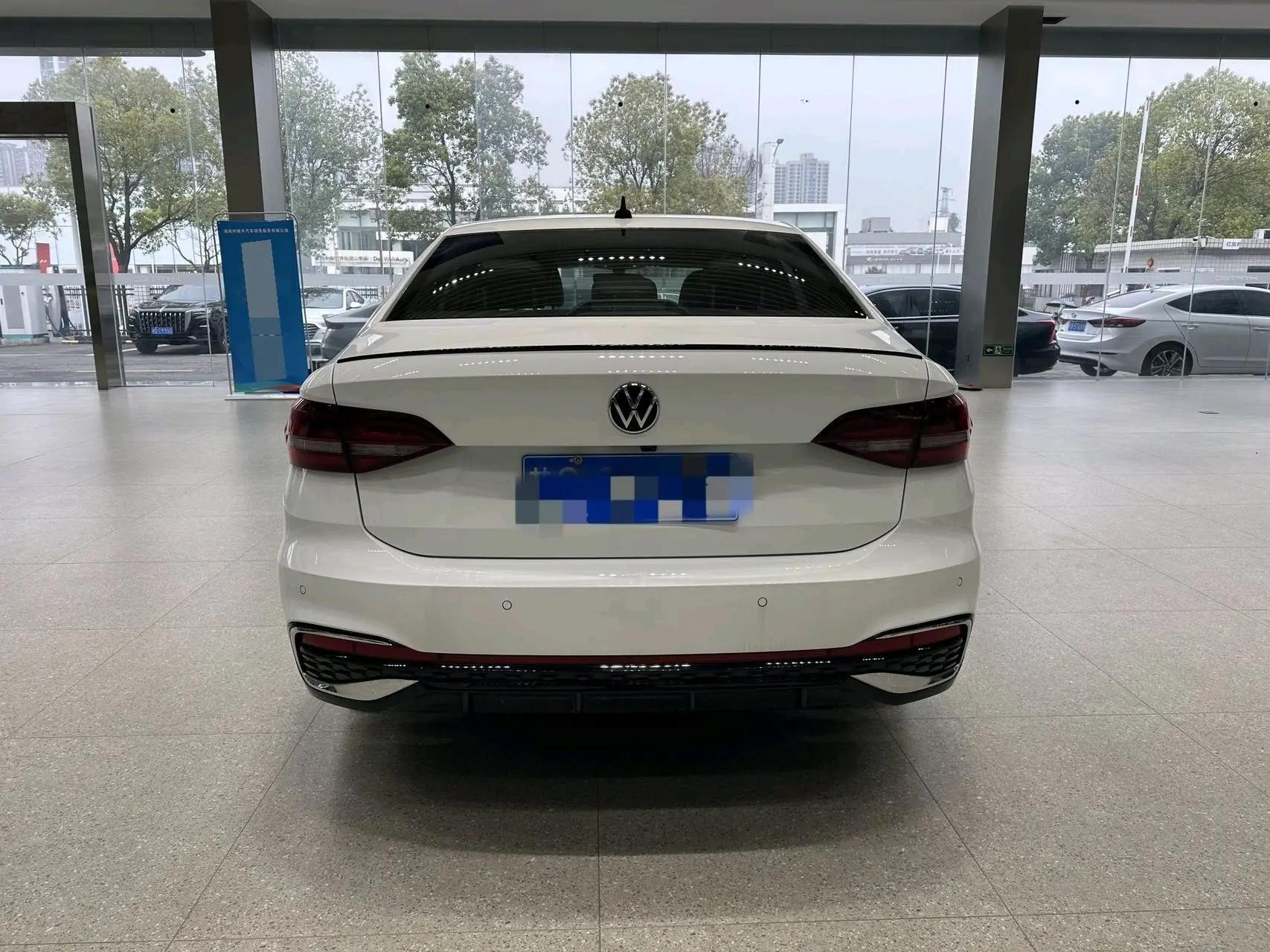 Lavida 2023 280TSI DSG Star Full Edition 6